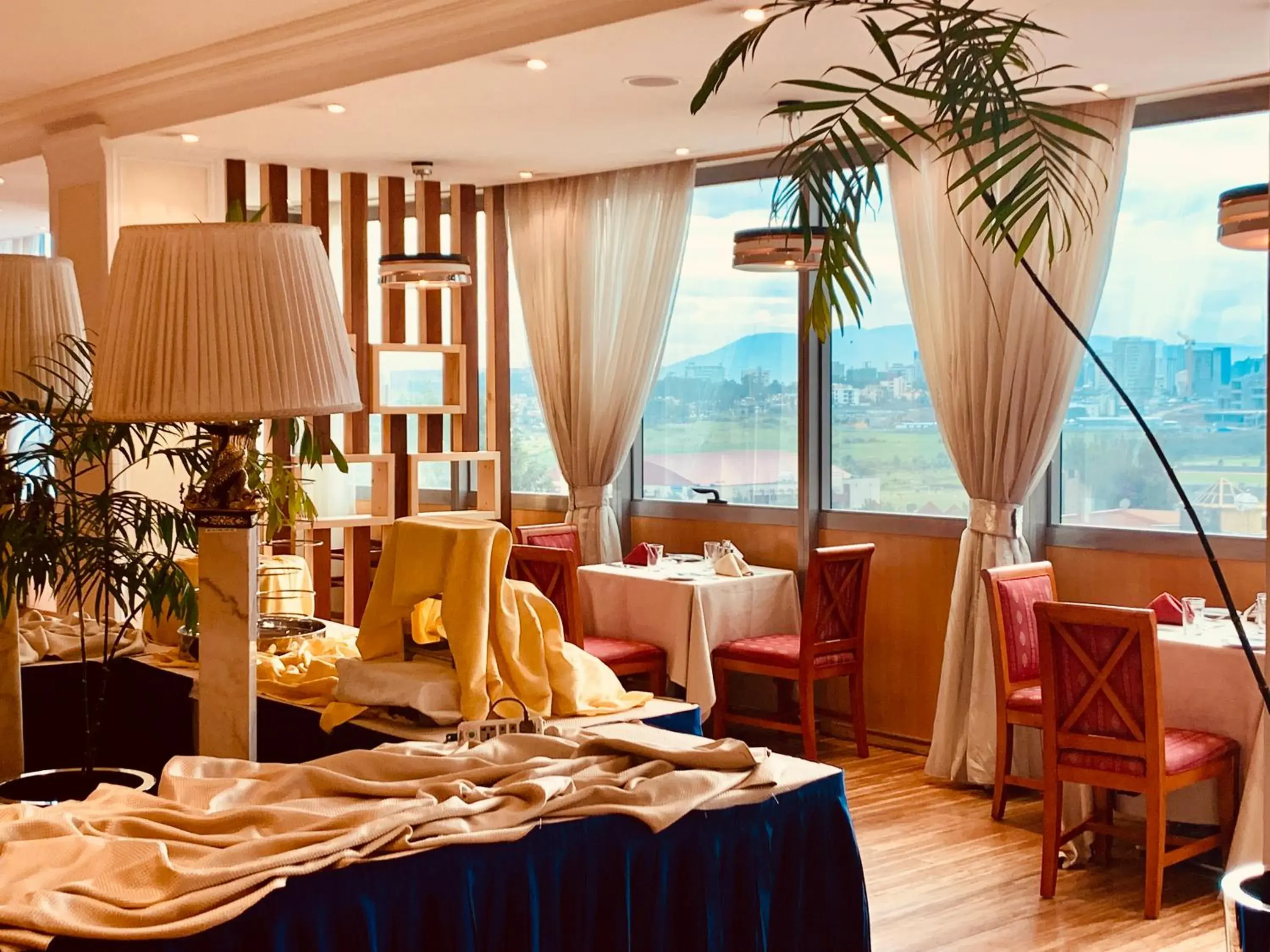 Restaurant/places to eat in Abyssinia Renaissance Hotel Restaurant/places to eat in Abyssinia Renaissance Hotel