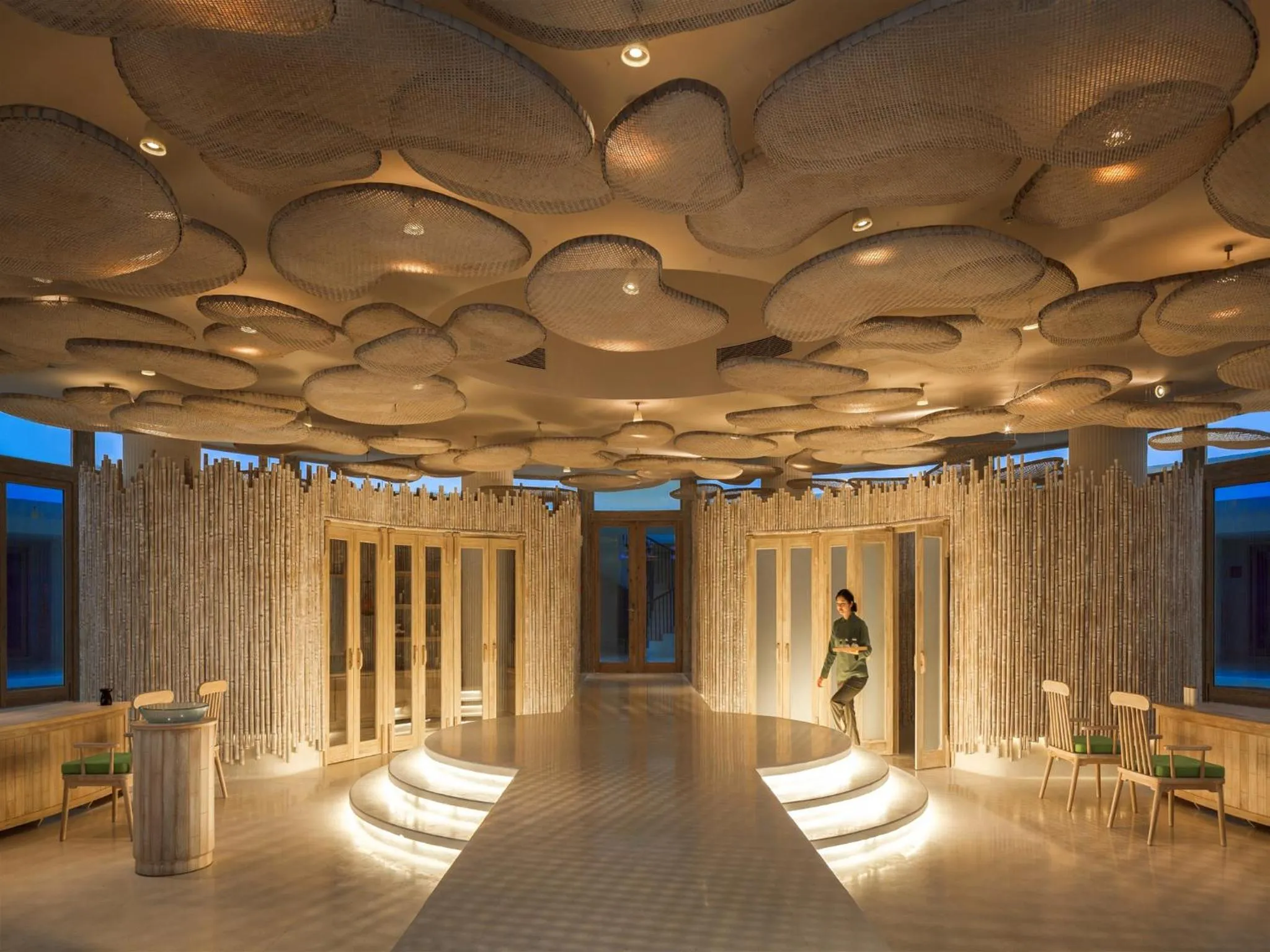 Staff in Six Senses Qing Cheng Mountain