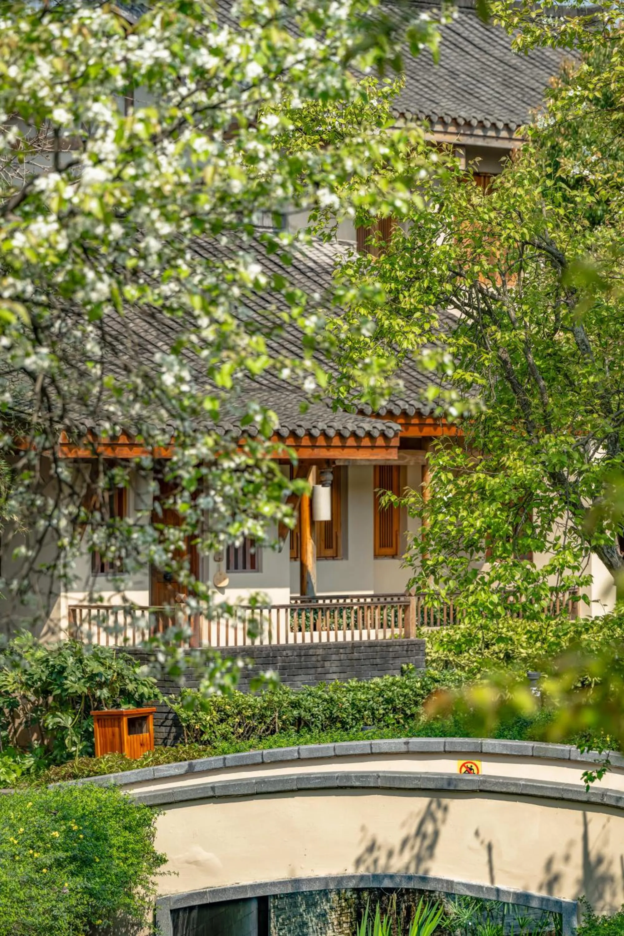 Property building in Six Senses Qing Cheng Mountain