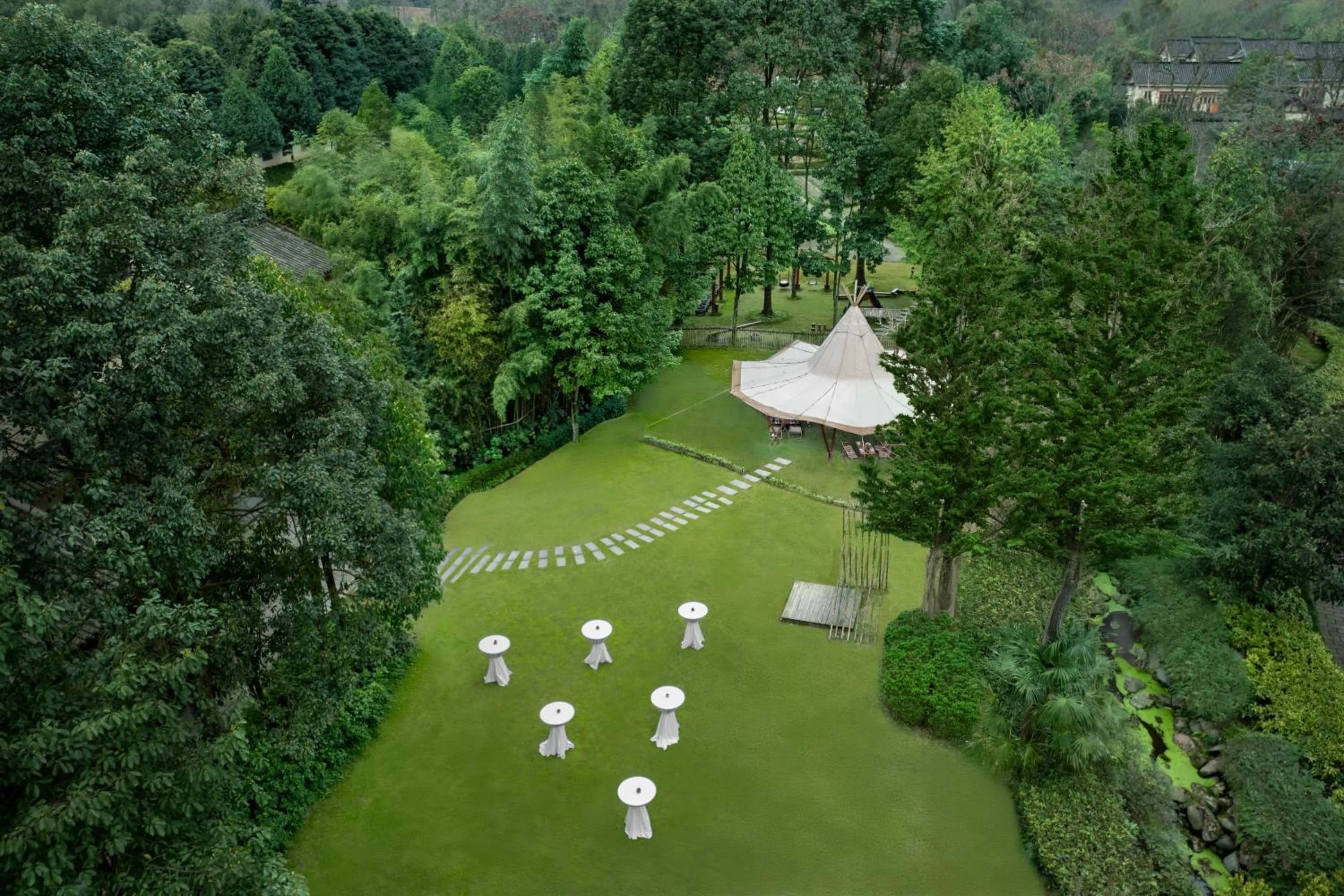 Meeting/conference room in Six Senses Qing Cheng Mountain