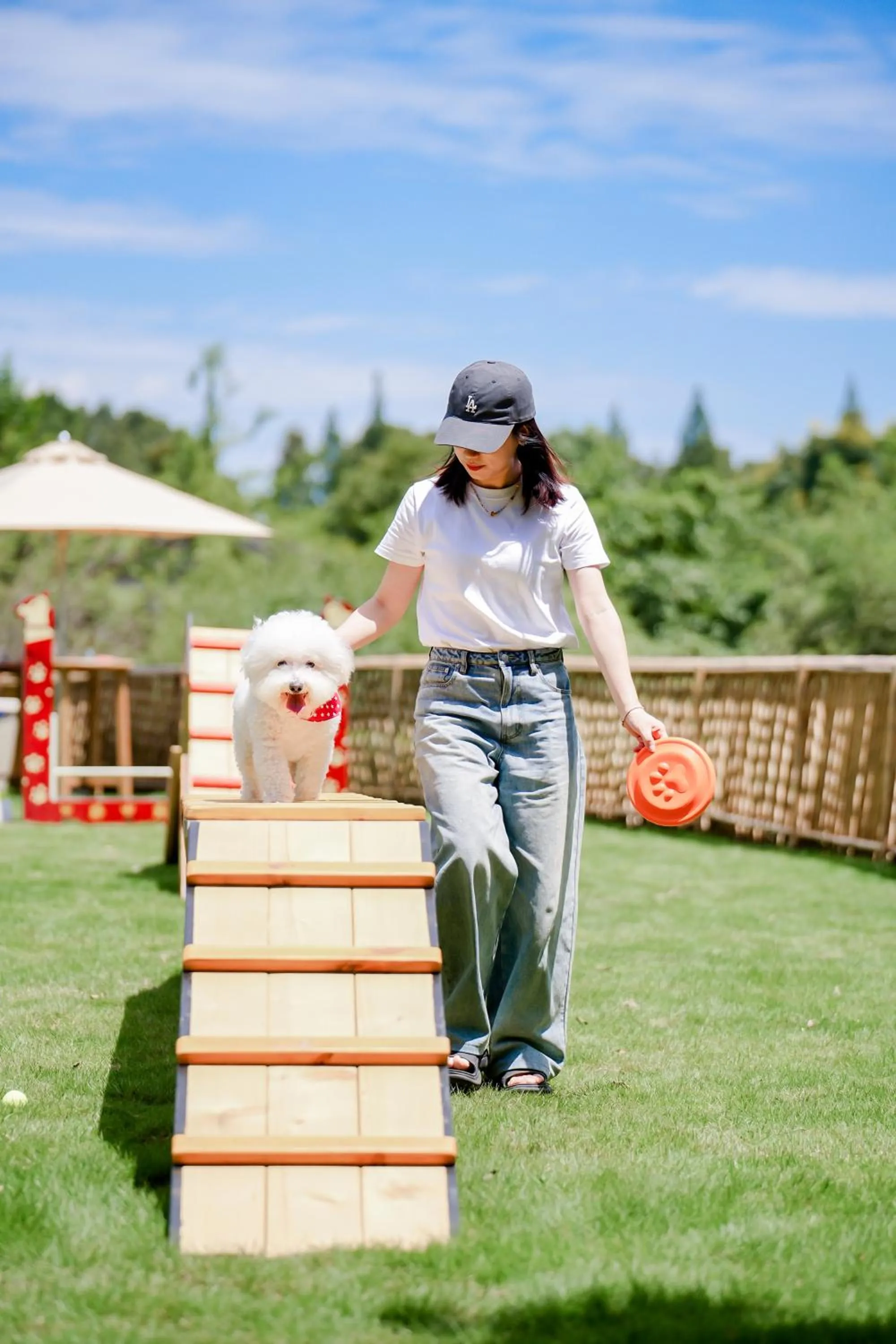 People in Six Senses Qing Cheng Mountain