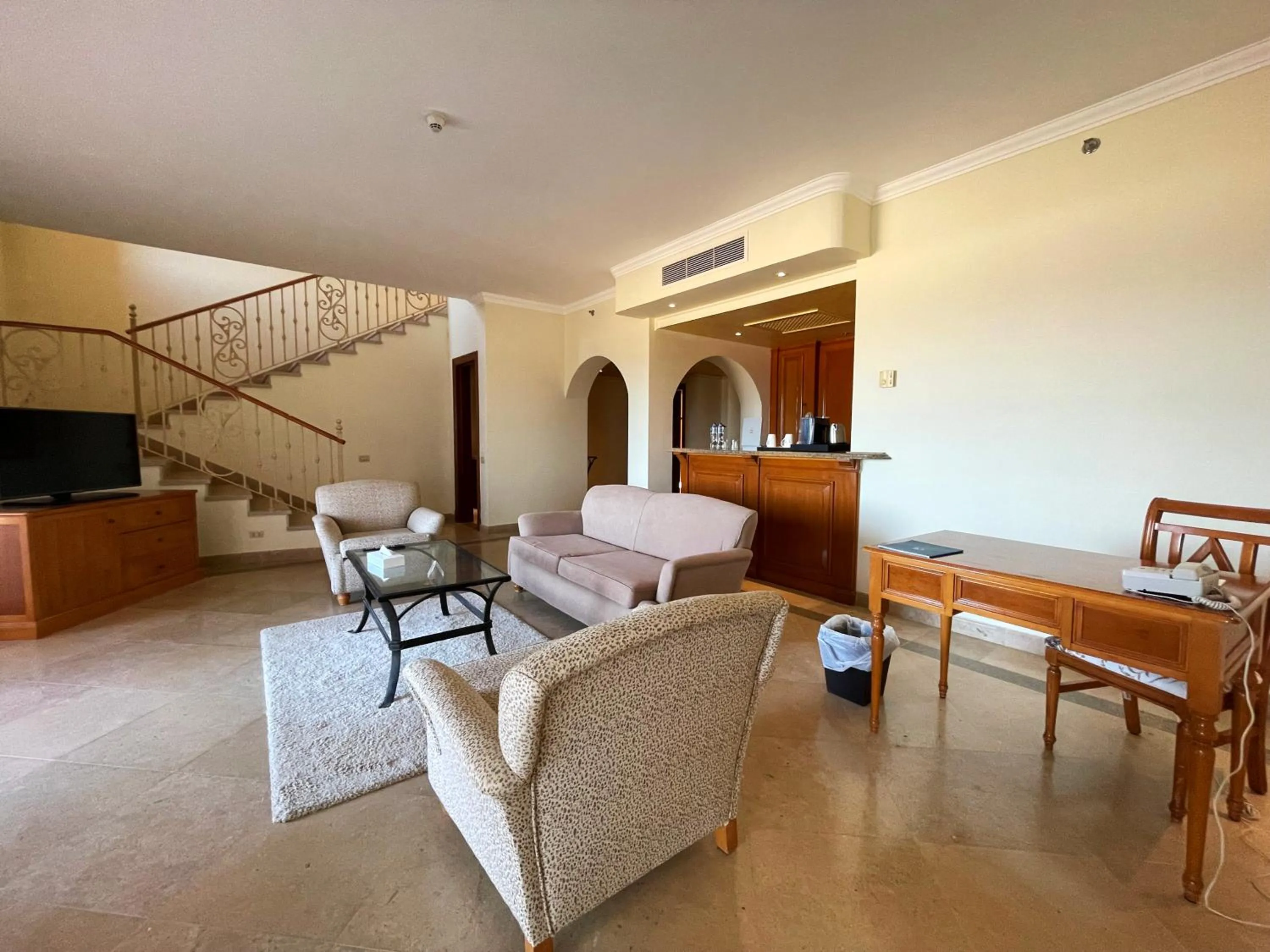 TV and multimedia in The Cascades Golf Resort, Spa & Thalasso