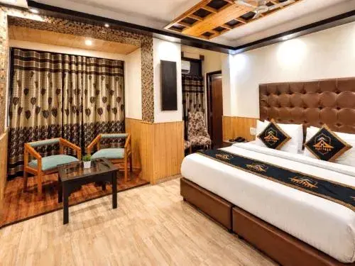 Family Room in Anandam Near Mall Road Family Room in Anandam Near Mall Road