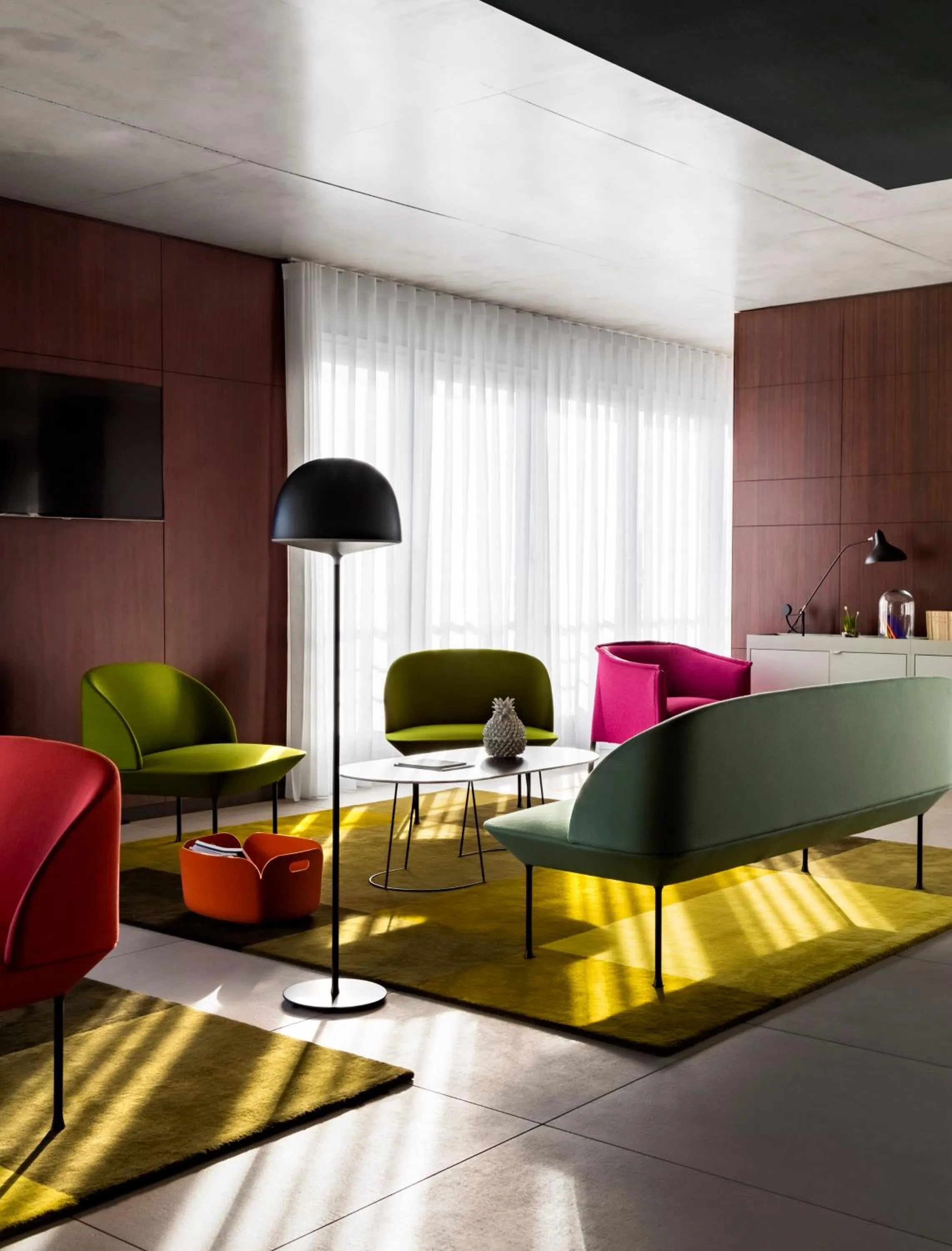 Lounge or bar in OKKO Hotels Cannes Centre