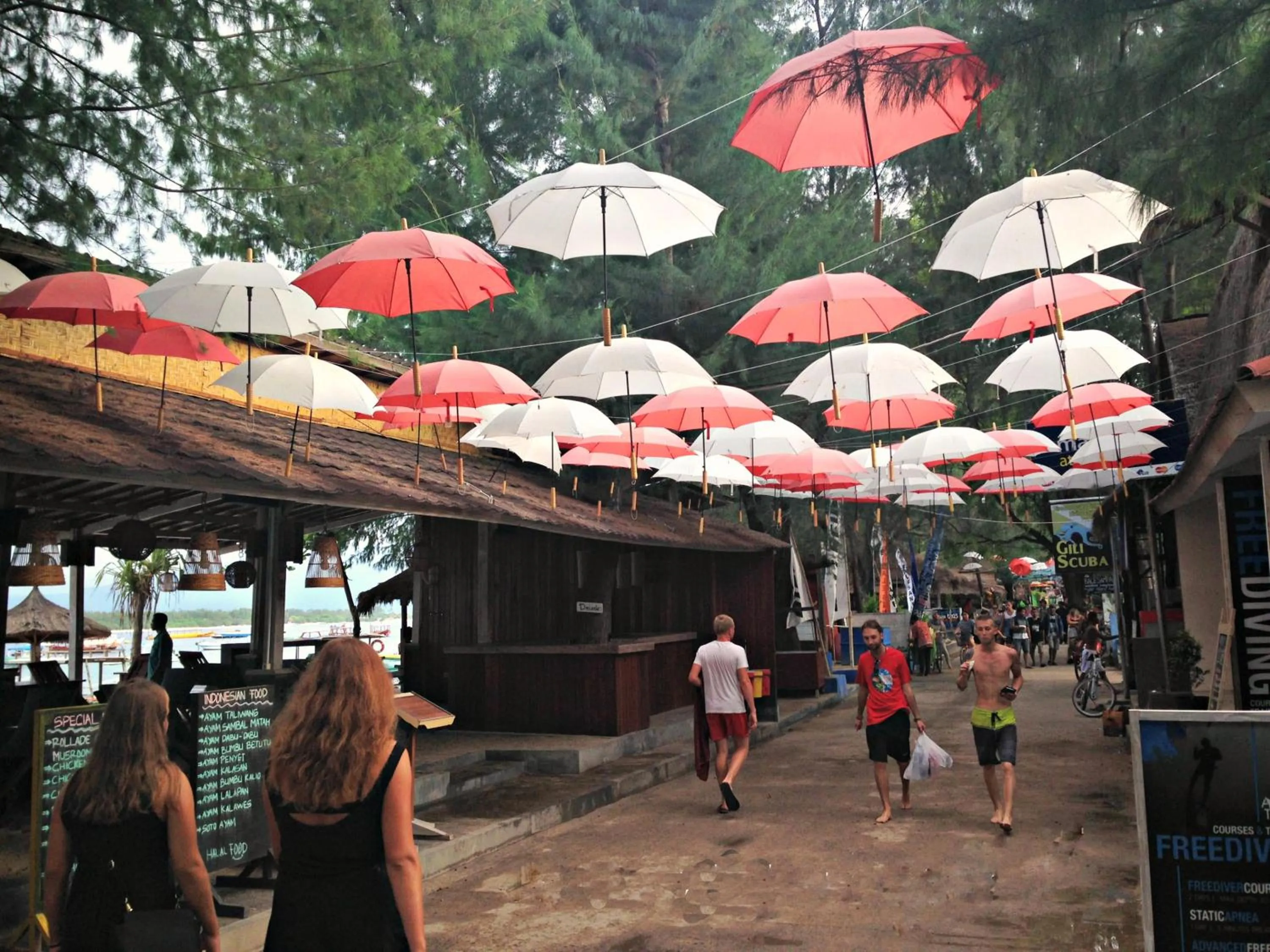 Nearby landmark in Pondok Linda