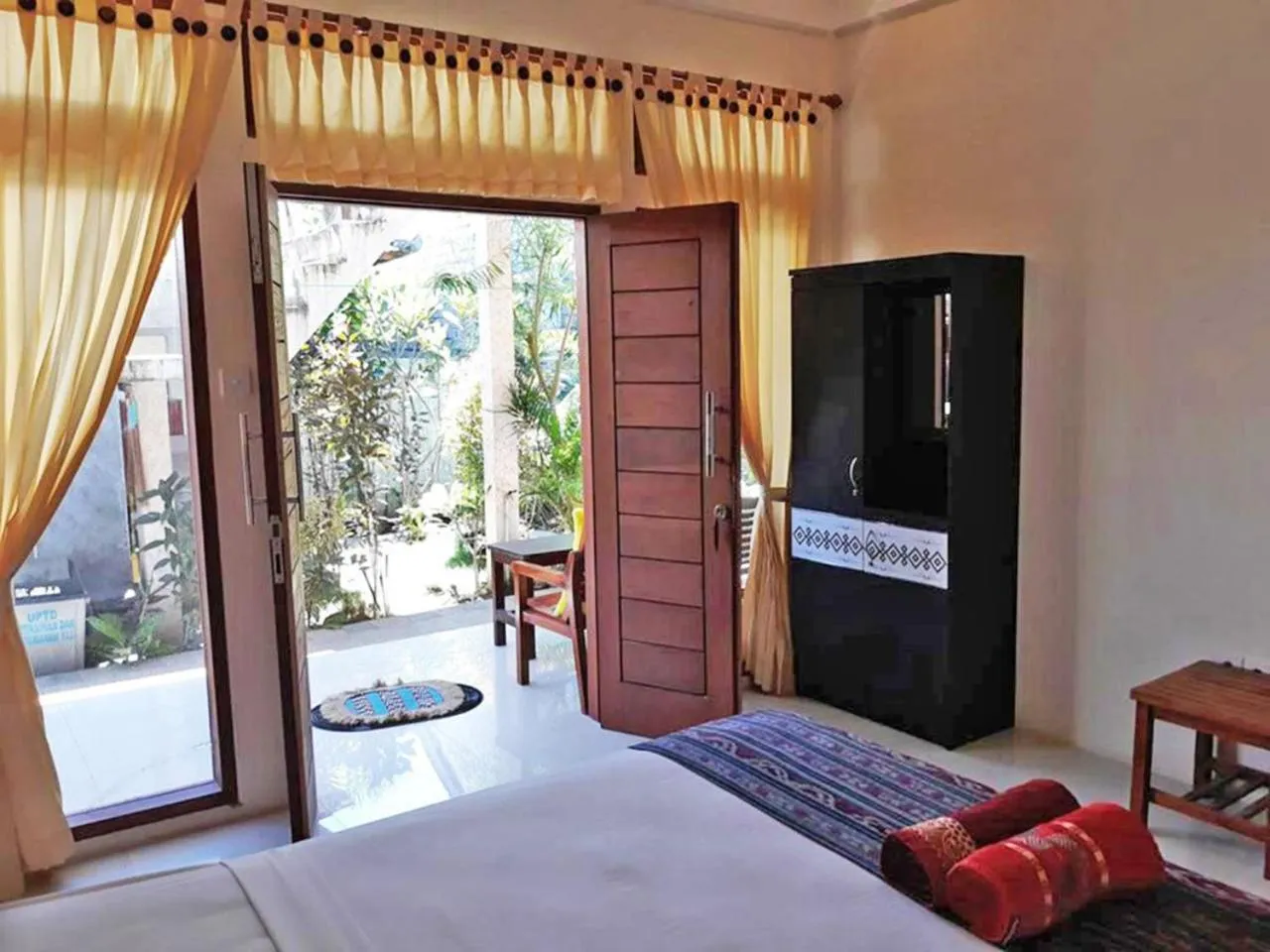 Day, Bed in Pondok Linda