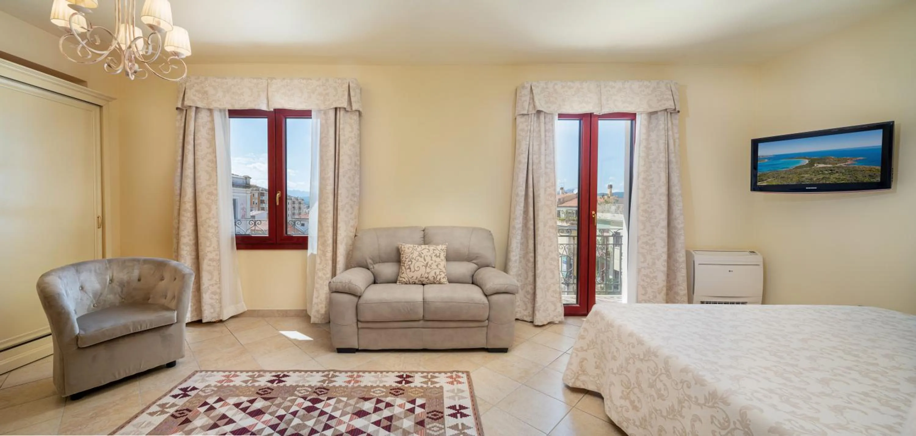 Bed in Hotel Regina Elena