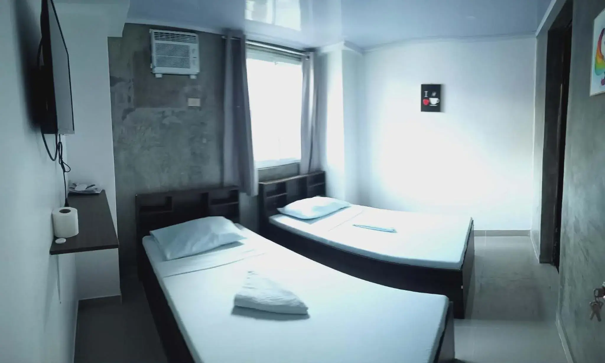 Bed in Lola's Lodge Bed in Lola's Lodge