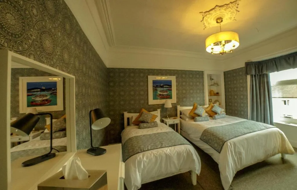 Superior King or Twin Room - single occupancy in Dana Villa Holiday Accommodation