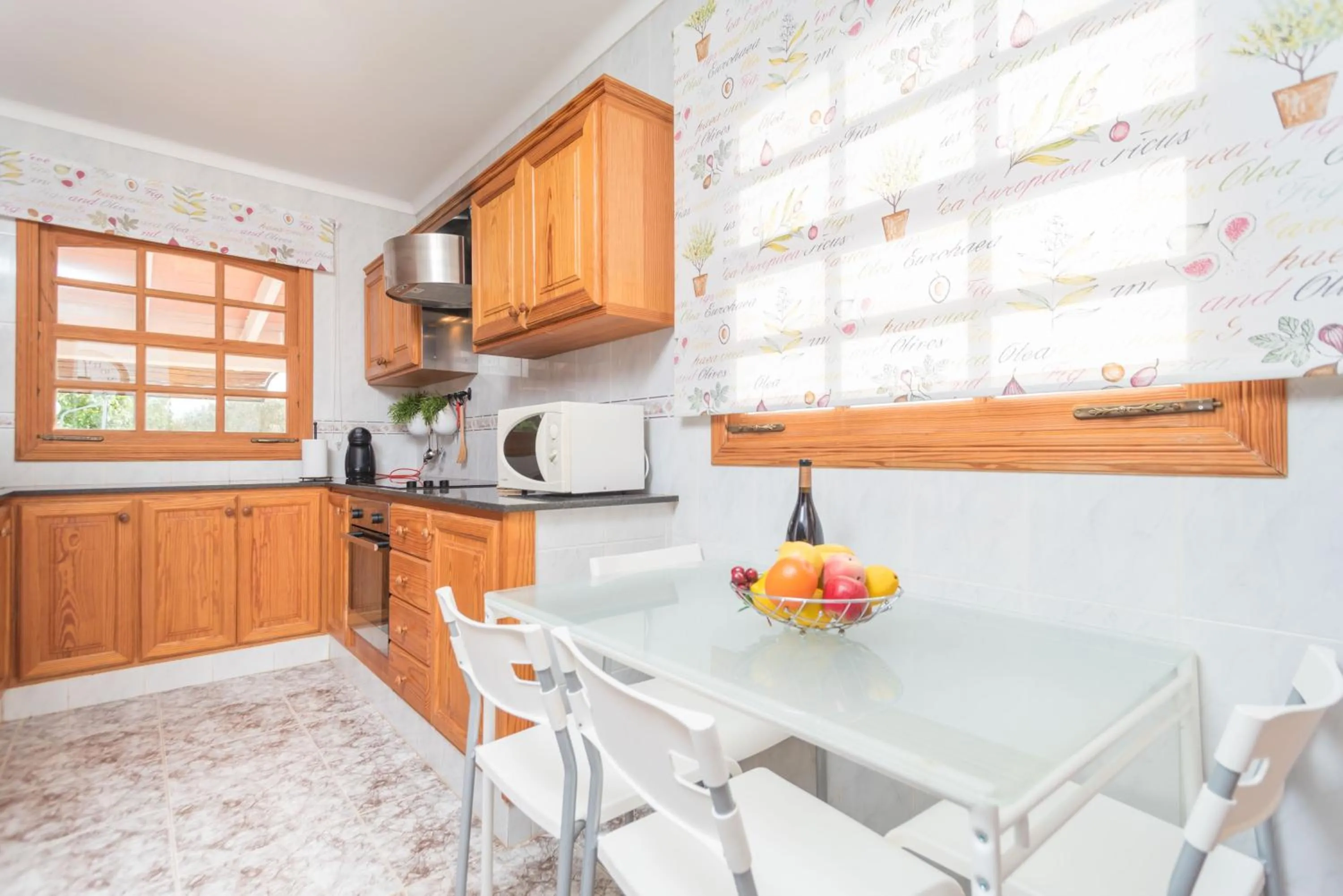 Kitchen or kitchenette in Ca'n Canastro