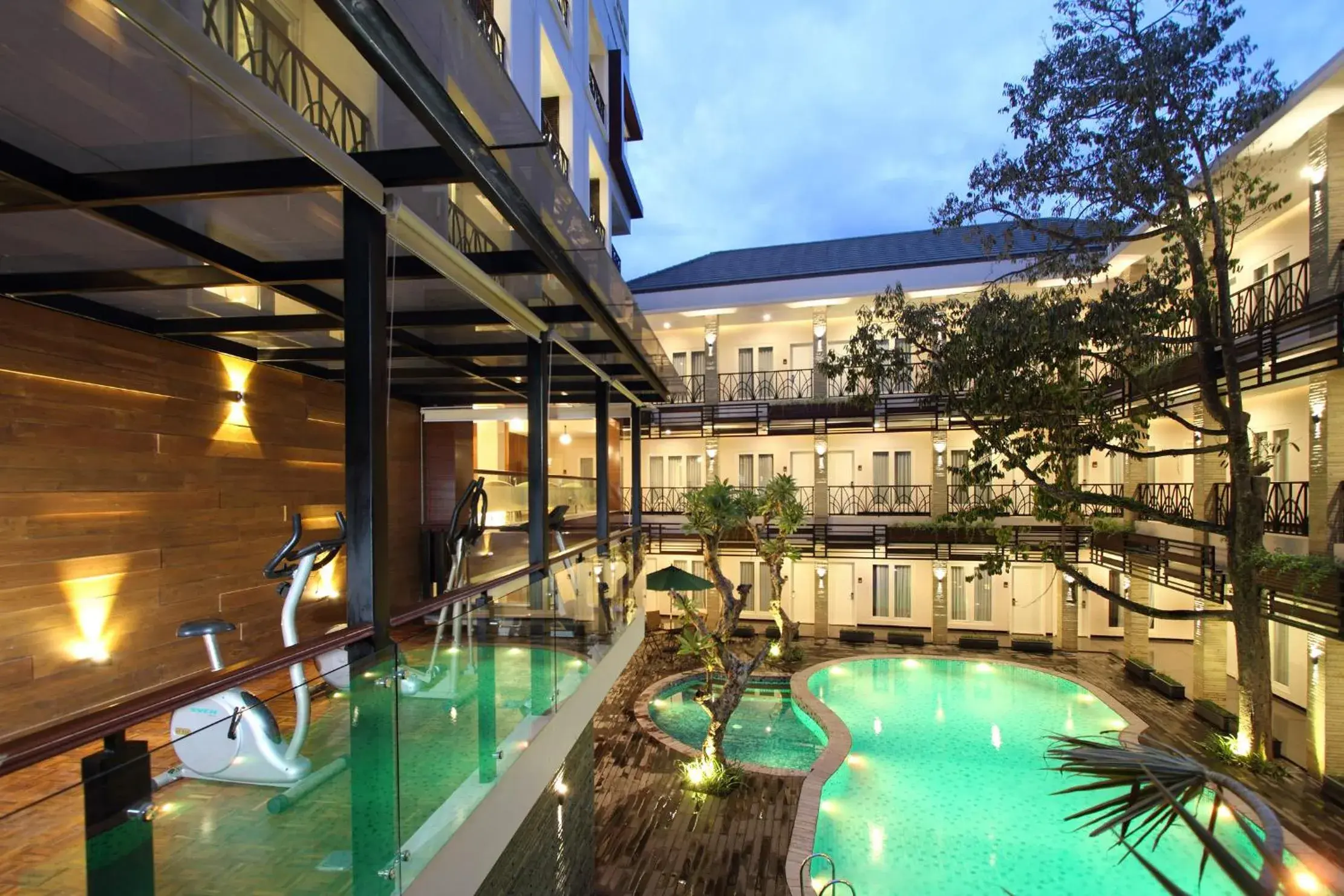 Swimming pool in Gets Hotel Swimming pool in Gets Hotel