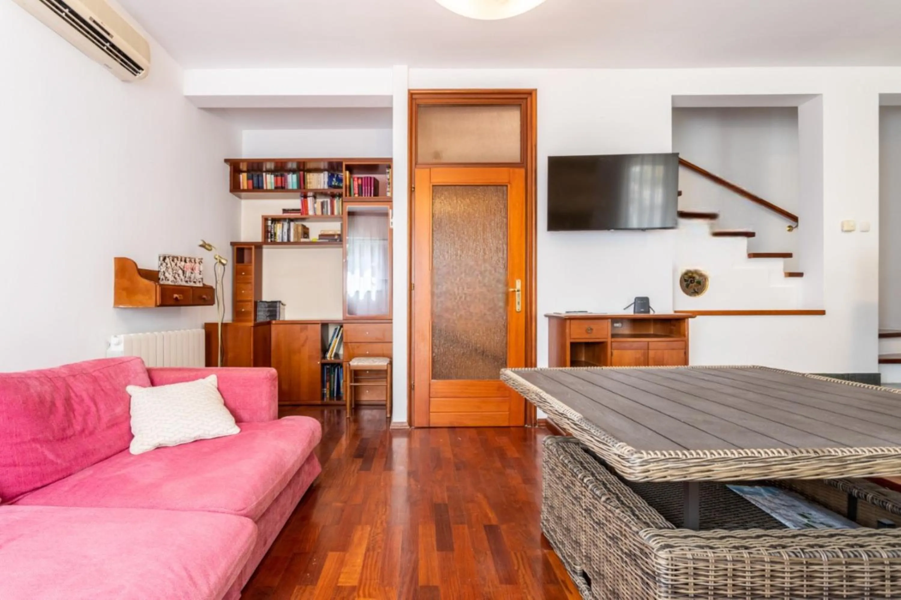 Living room in Villa Violeta with the sea view, 3 min walk to the beach