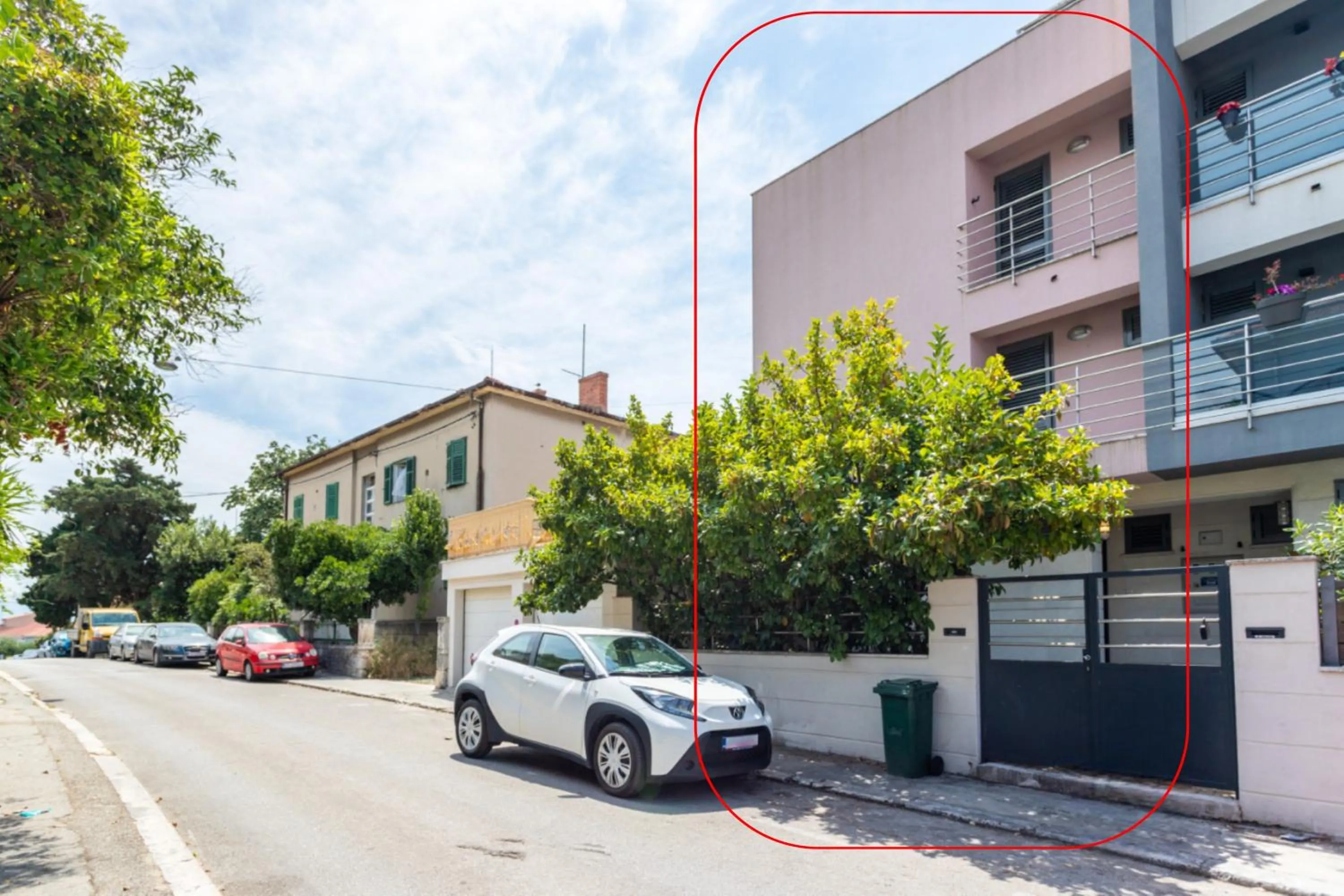 Property building in Villa Violeta with the sea view, 3 min walk to the beach