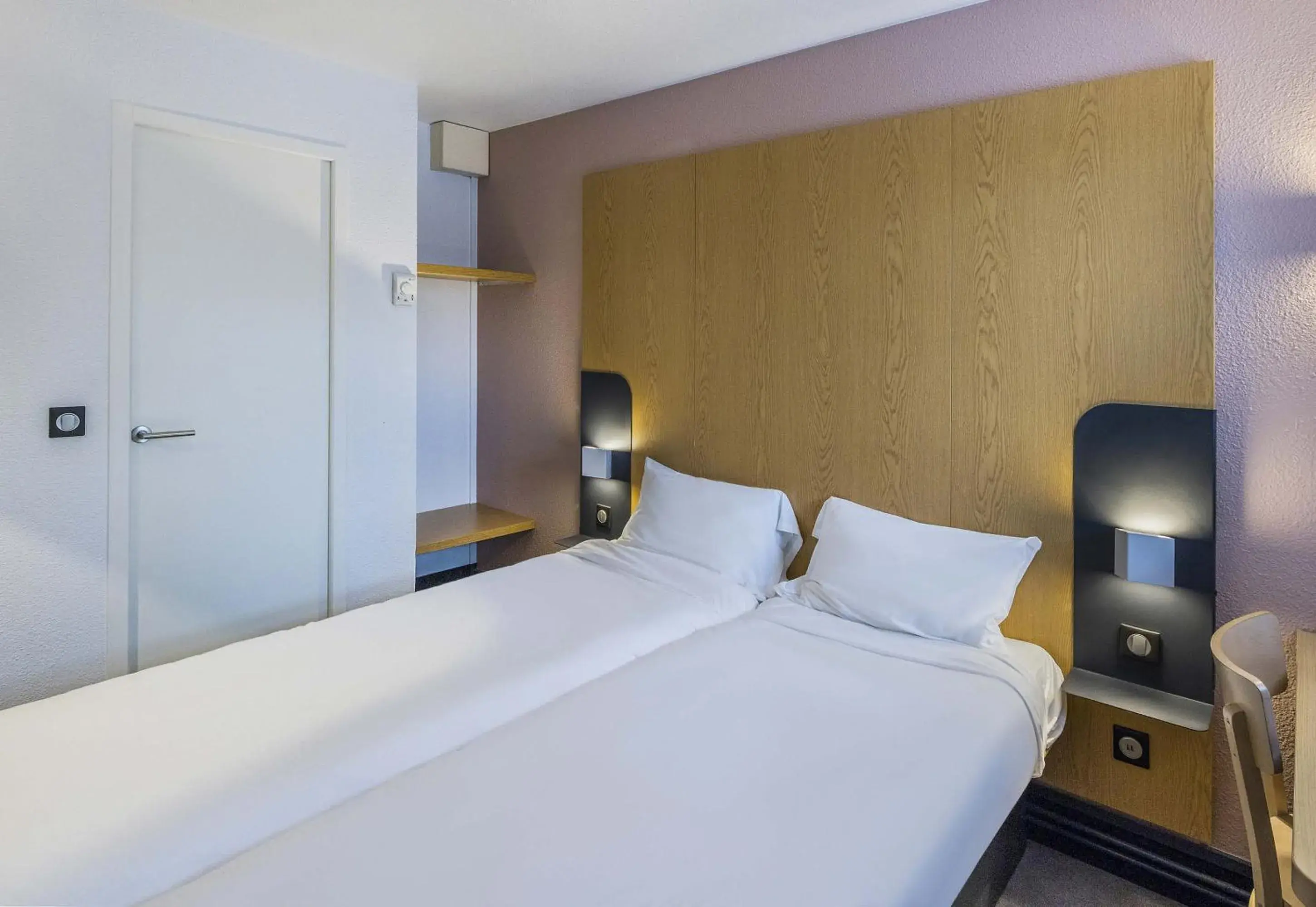 Twin Room in B&B HOTEL Perpignan Sud Porte d'Espagne Twin Room in B&B HOTEL Perpignan Sud Porte d'Espagne