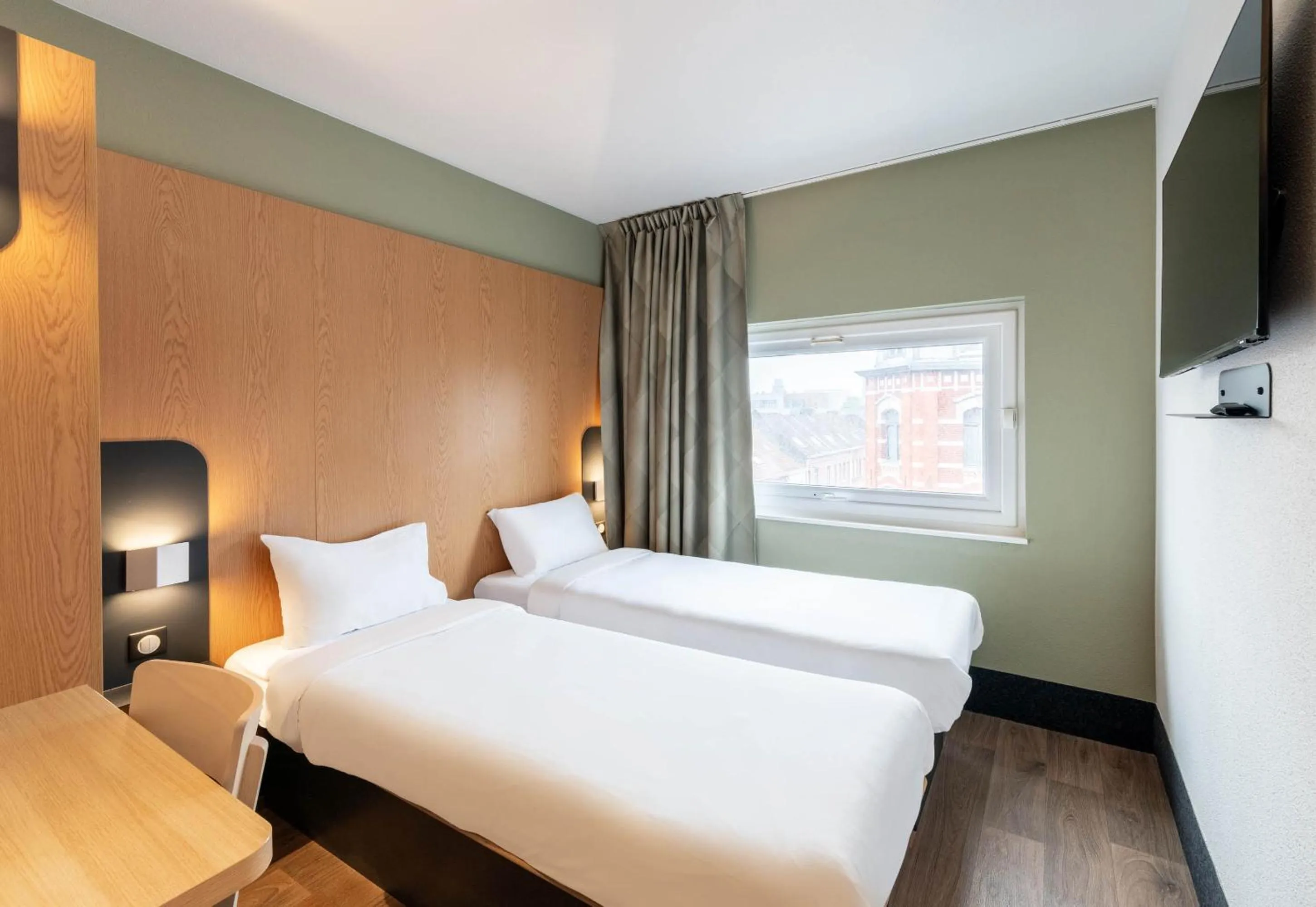 Photo of the whole room, Bed in B&B HOTEL Lille Roubaix Campus Gare