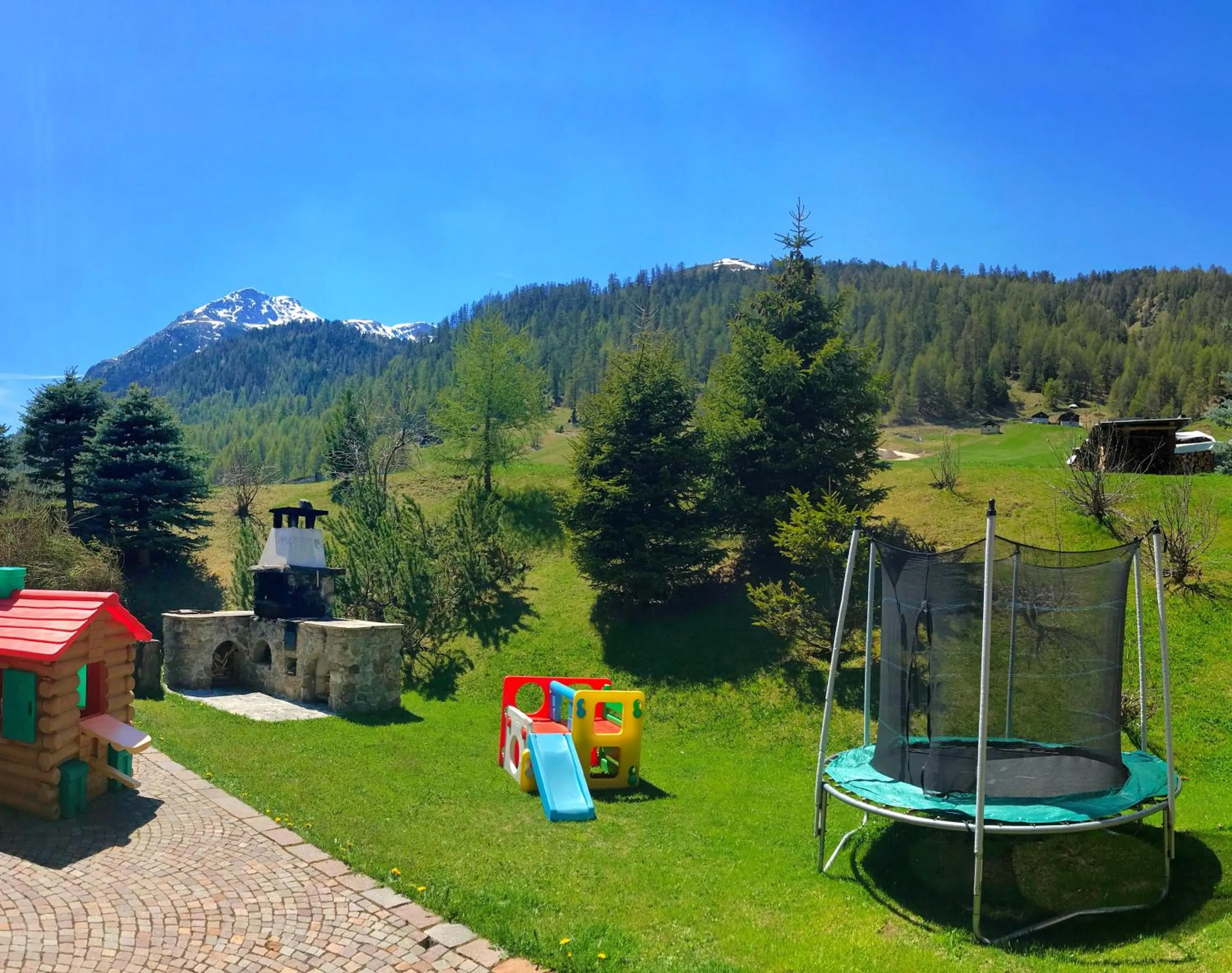 Summer in Bait Ables