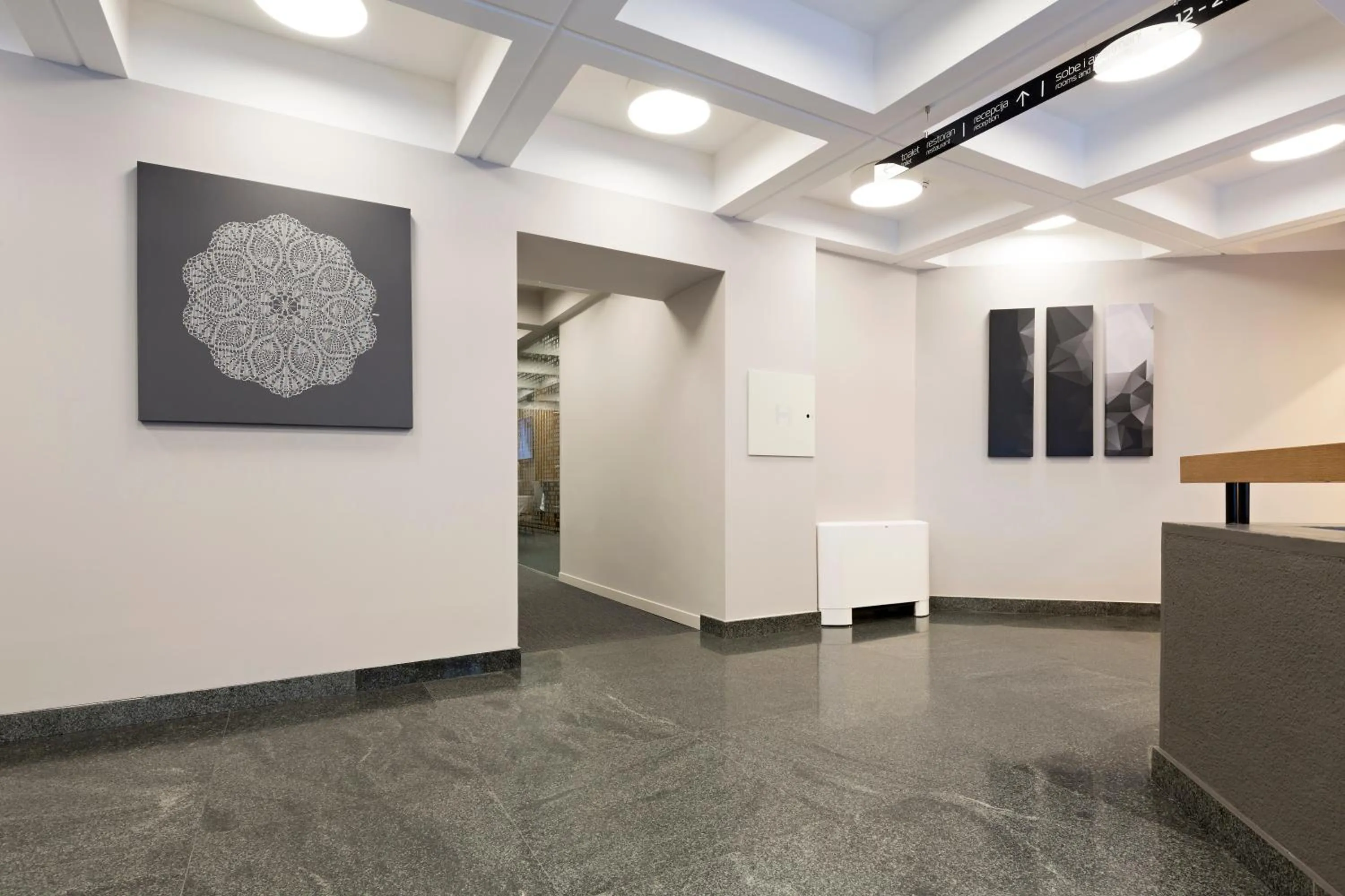 Area and facilities in Hotel Orasac Garni