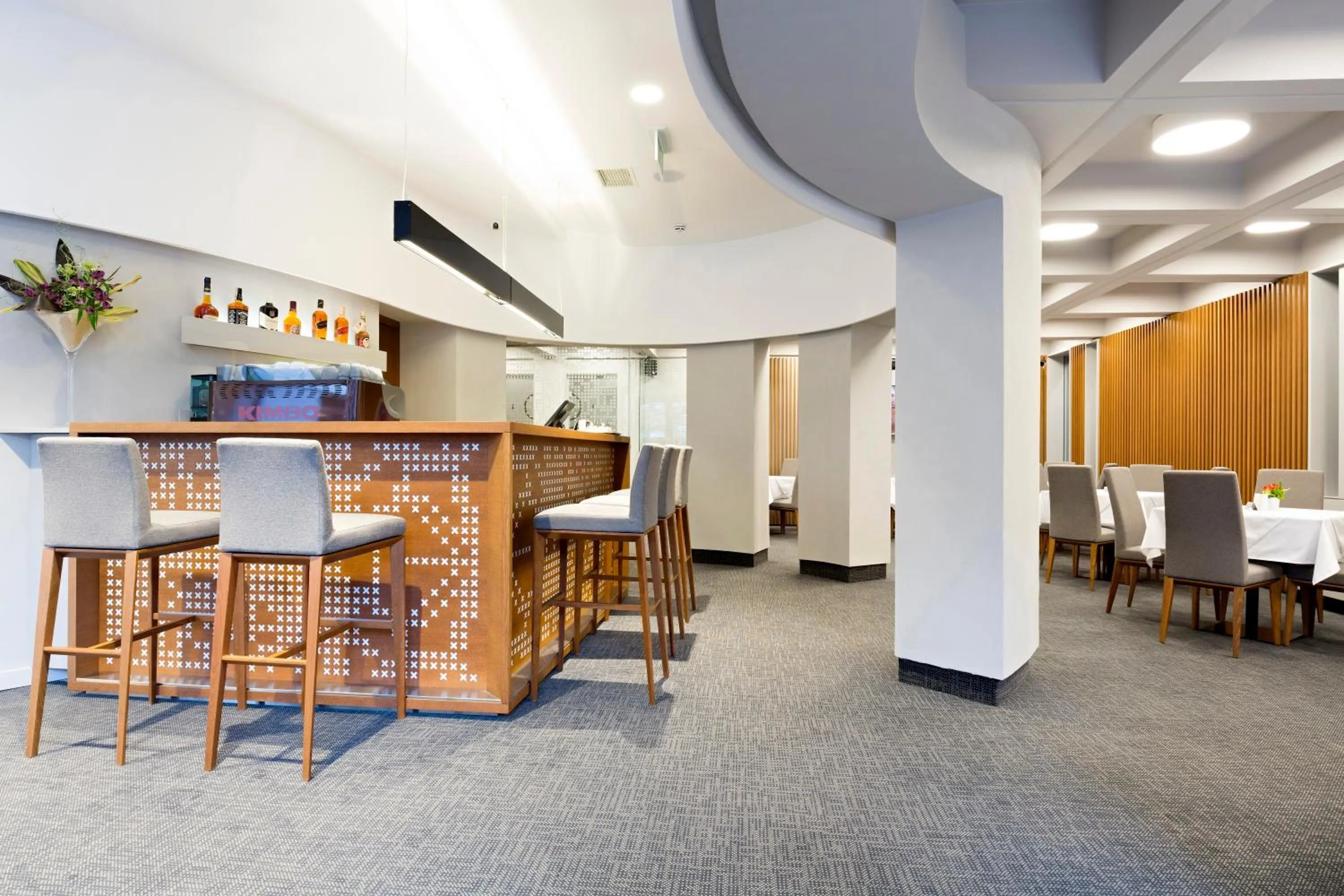 Restaurant/places to eat in Hotel Orasac Garni