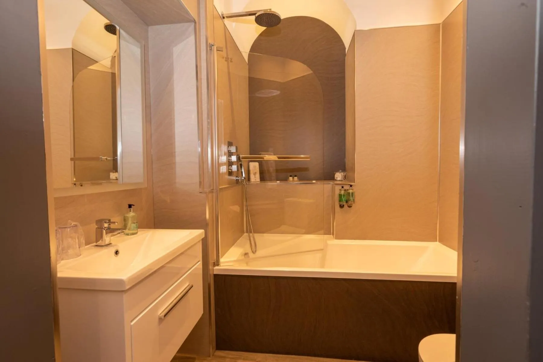 Bathroom in Court Residence Aparthotel