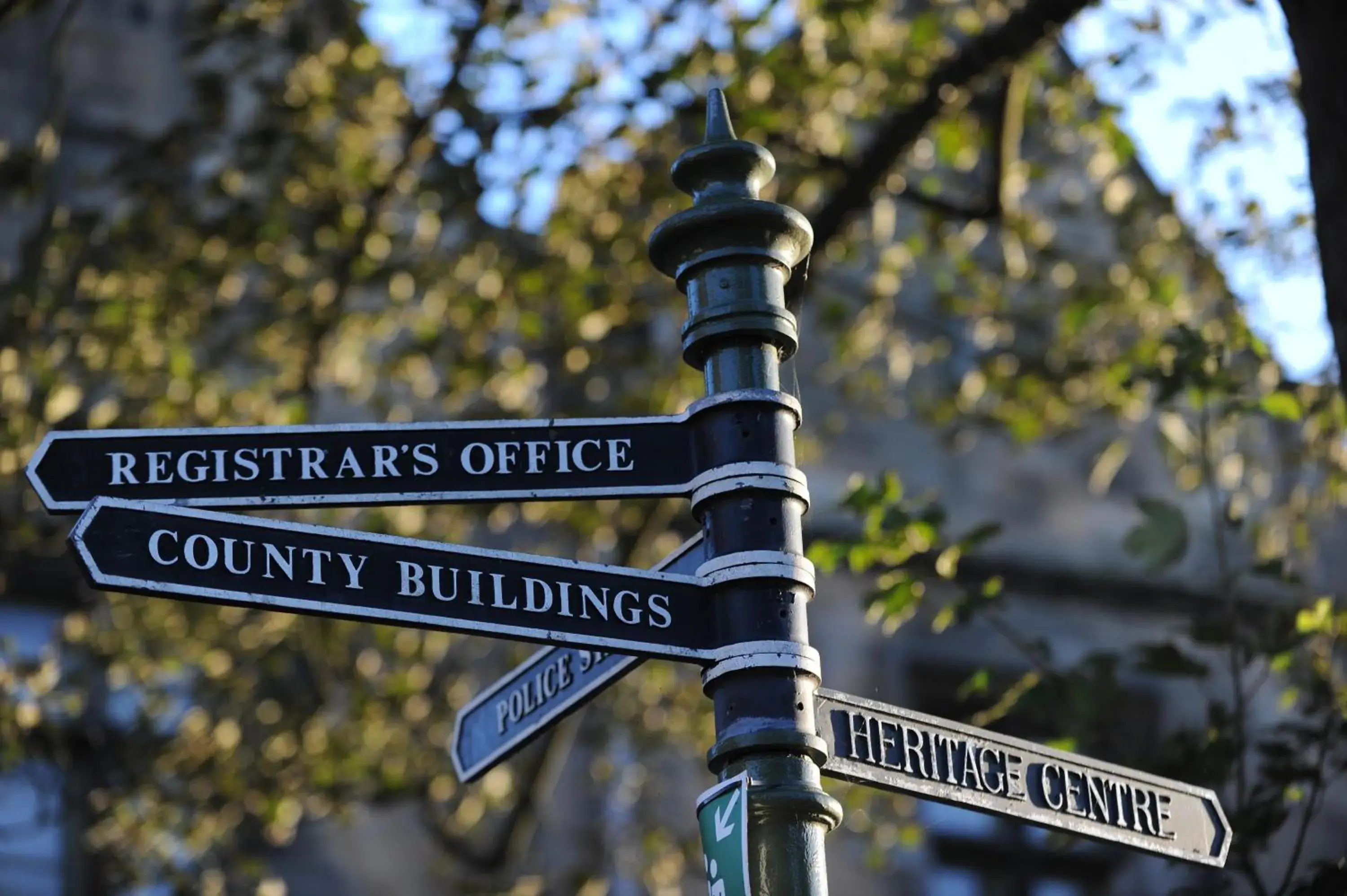 Property building in Court Residence Aparthotel Property building in Court Residence Aparthotel