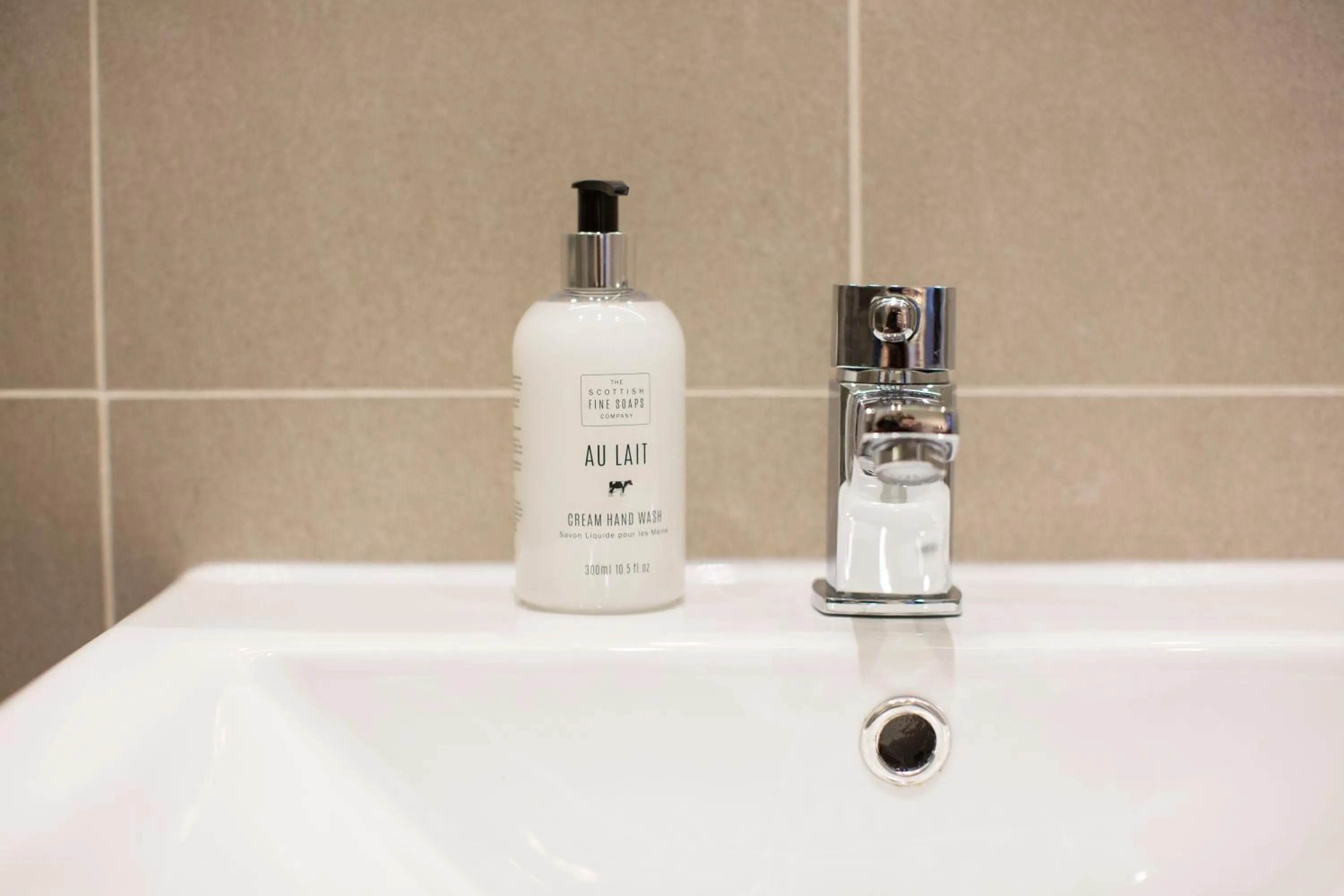 Toilet in Court Residence Aparthotel