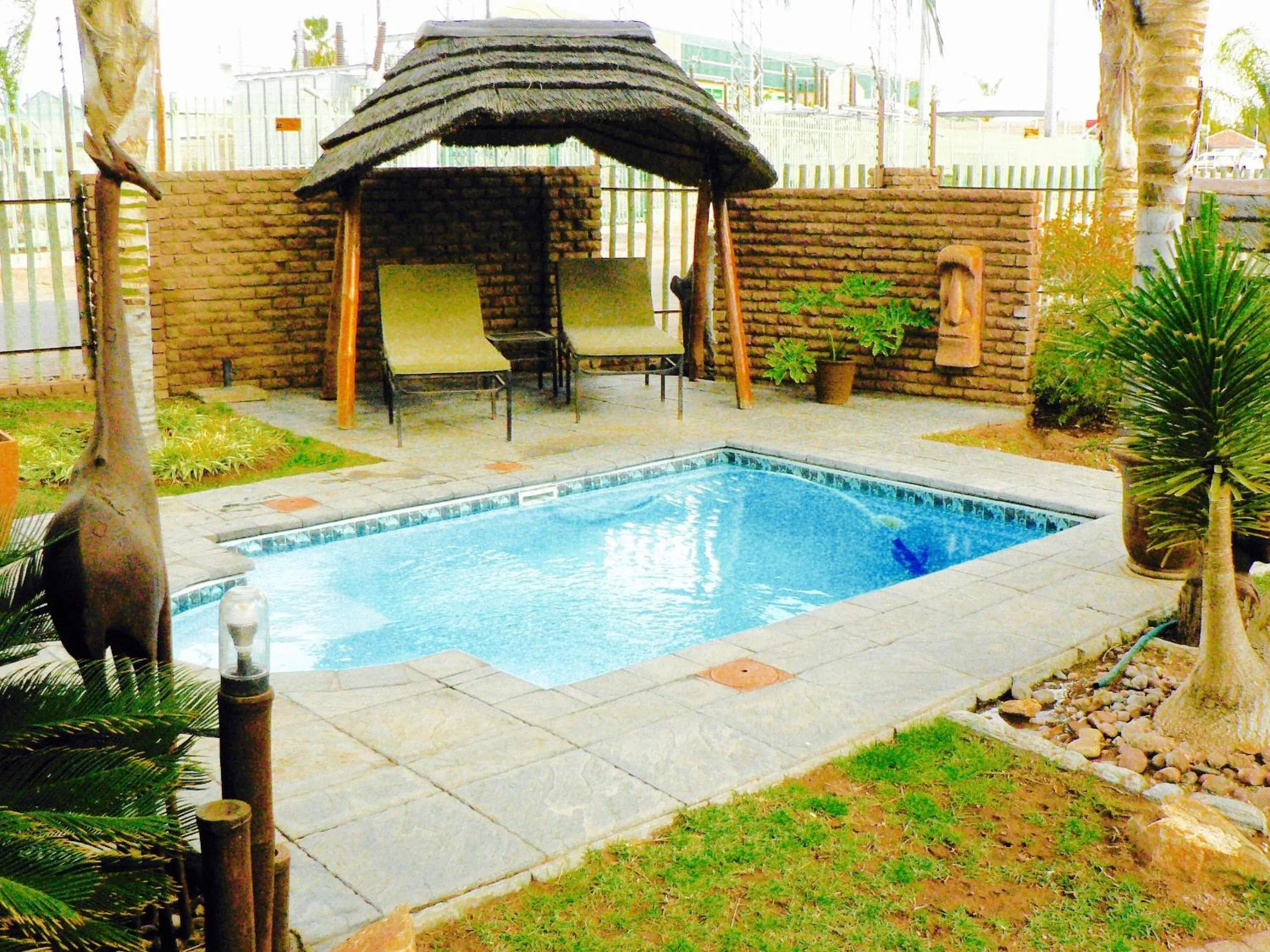 Swimming pool in Country Lodge