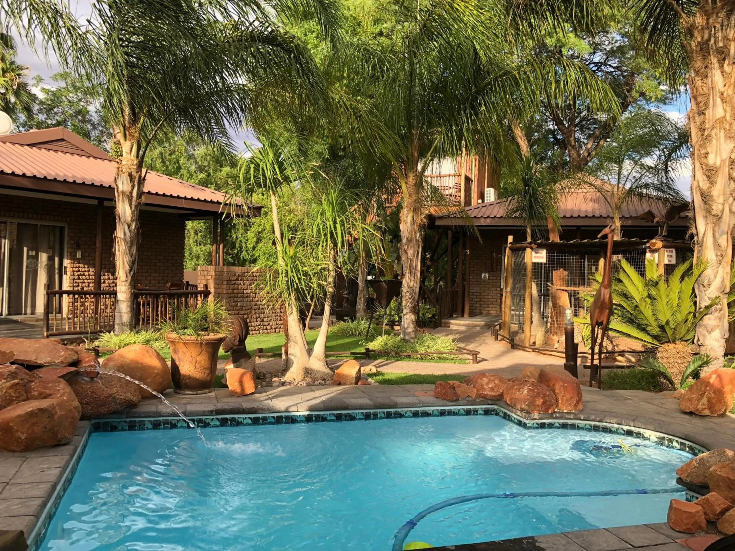 Swimming pool in Country Lodge