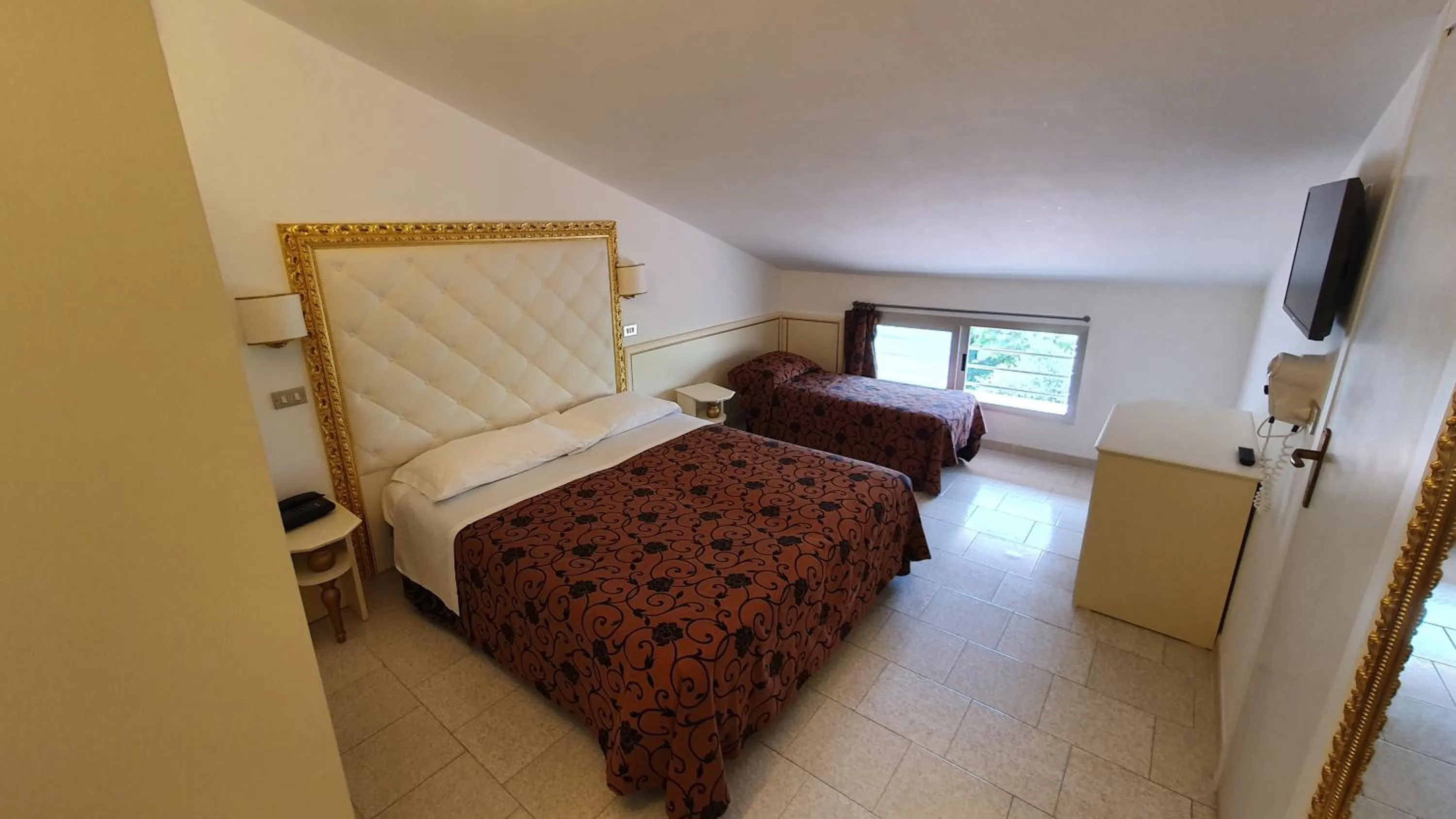 Bedroom in Hotel Rosa Maria Elite