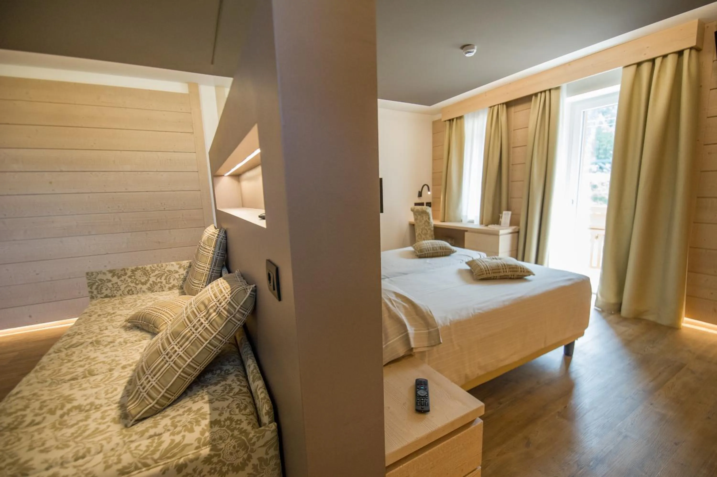 Family, Bed in Hotel Bezzi