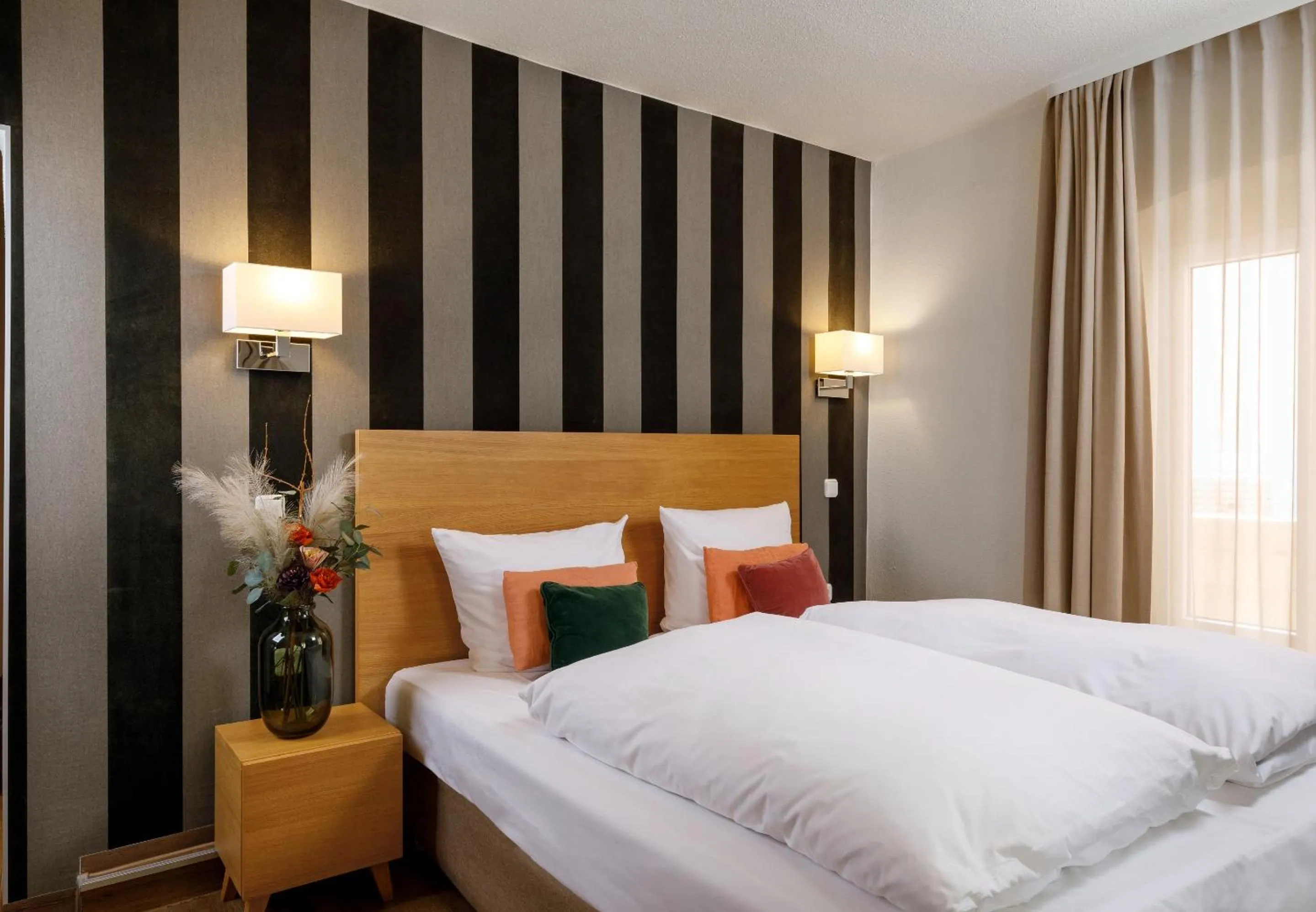 Photo of the whole room, Bed in Hotel am Peterstor