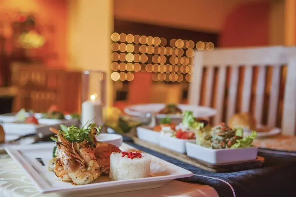 Restaurant/places to eat in Hor Moheb Hotel Restaurant/places to eat in Hor Moheb Hotel