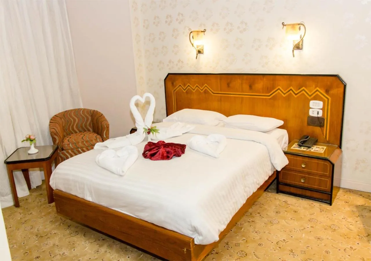 Bed in Hor Moheb Hotel