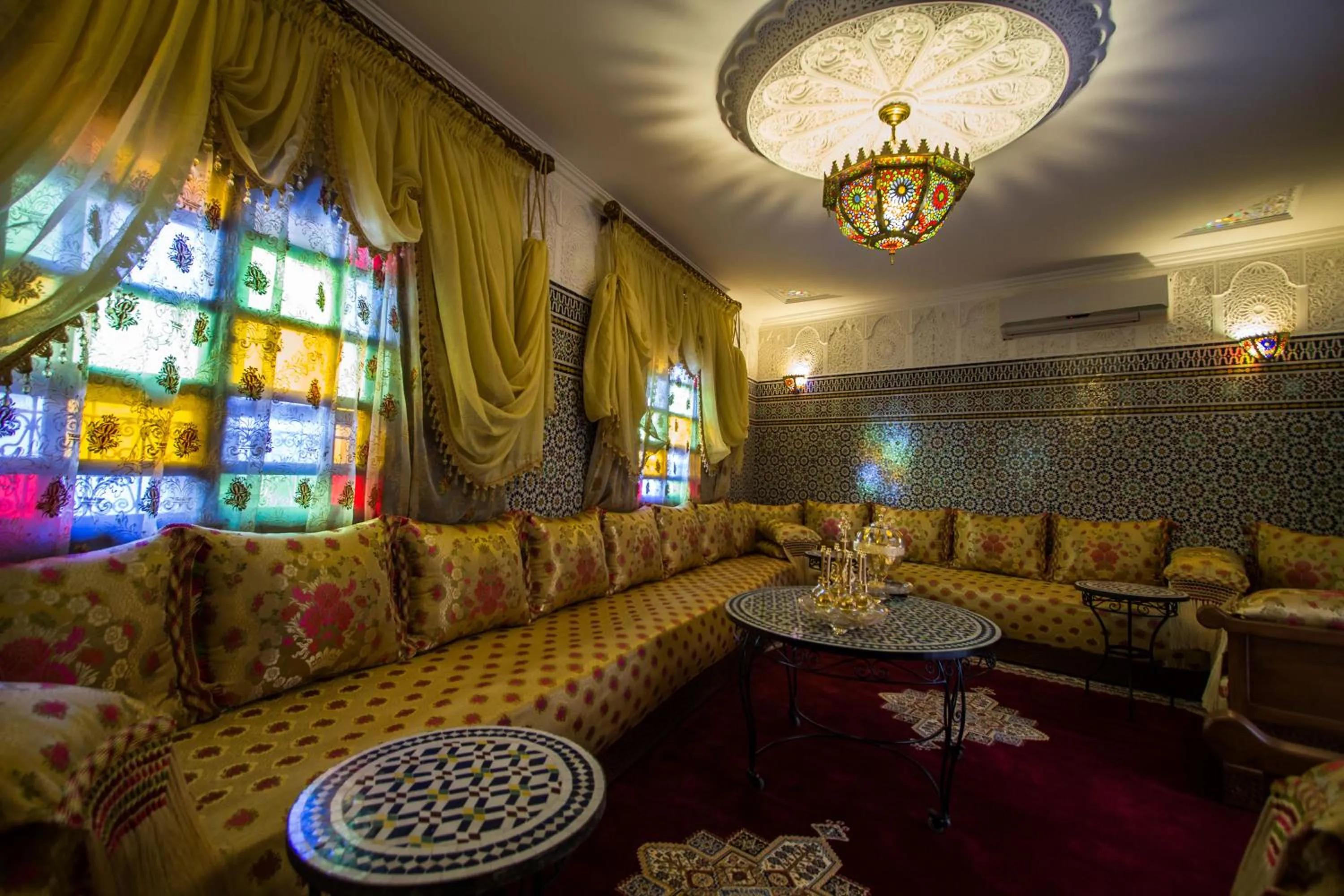 Lounge or bar in Hôtel BLUE SKY