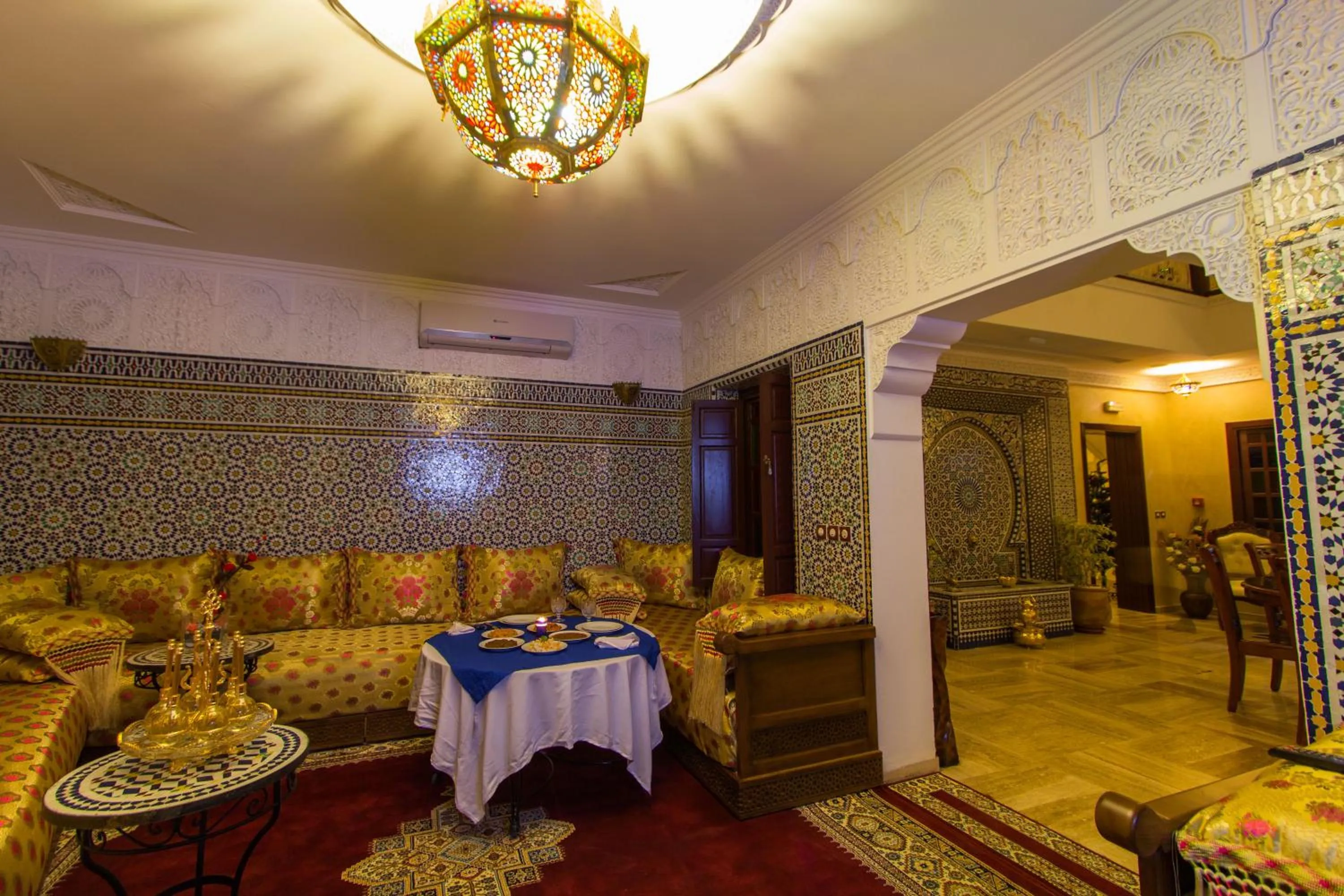 Lounge or bar in Hôtel BLUE SKY