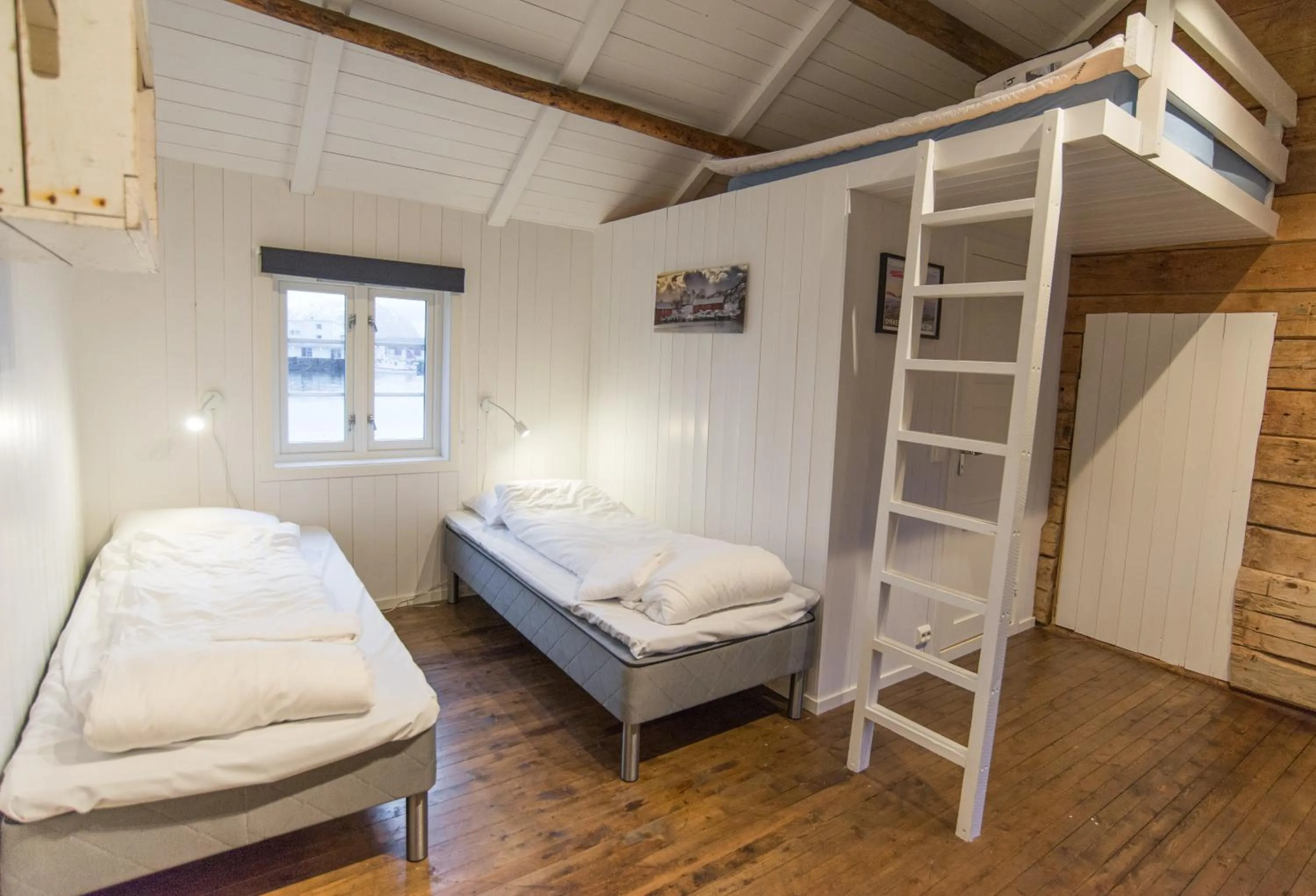 Living room, Bed in Hattvika Lodge