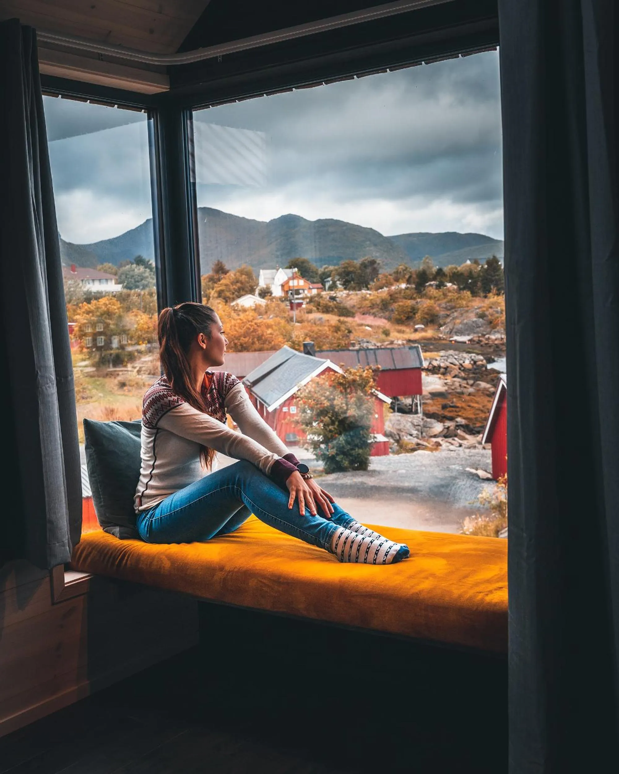 Seating area in Hattvika Lodge