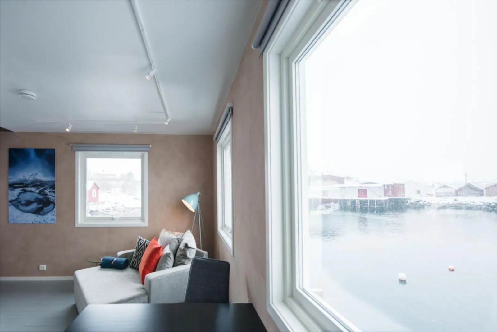 Living room in Hattvika Lodge