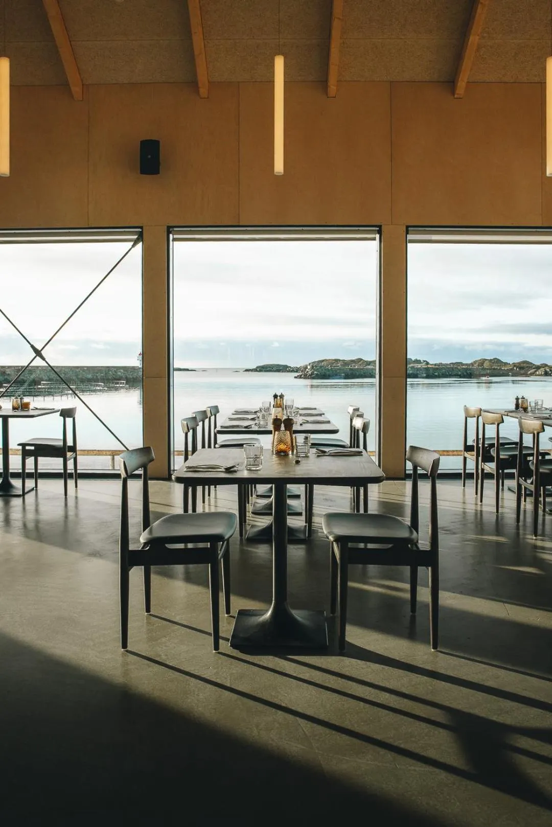 Breakfast in Hattvika Lodge