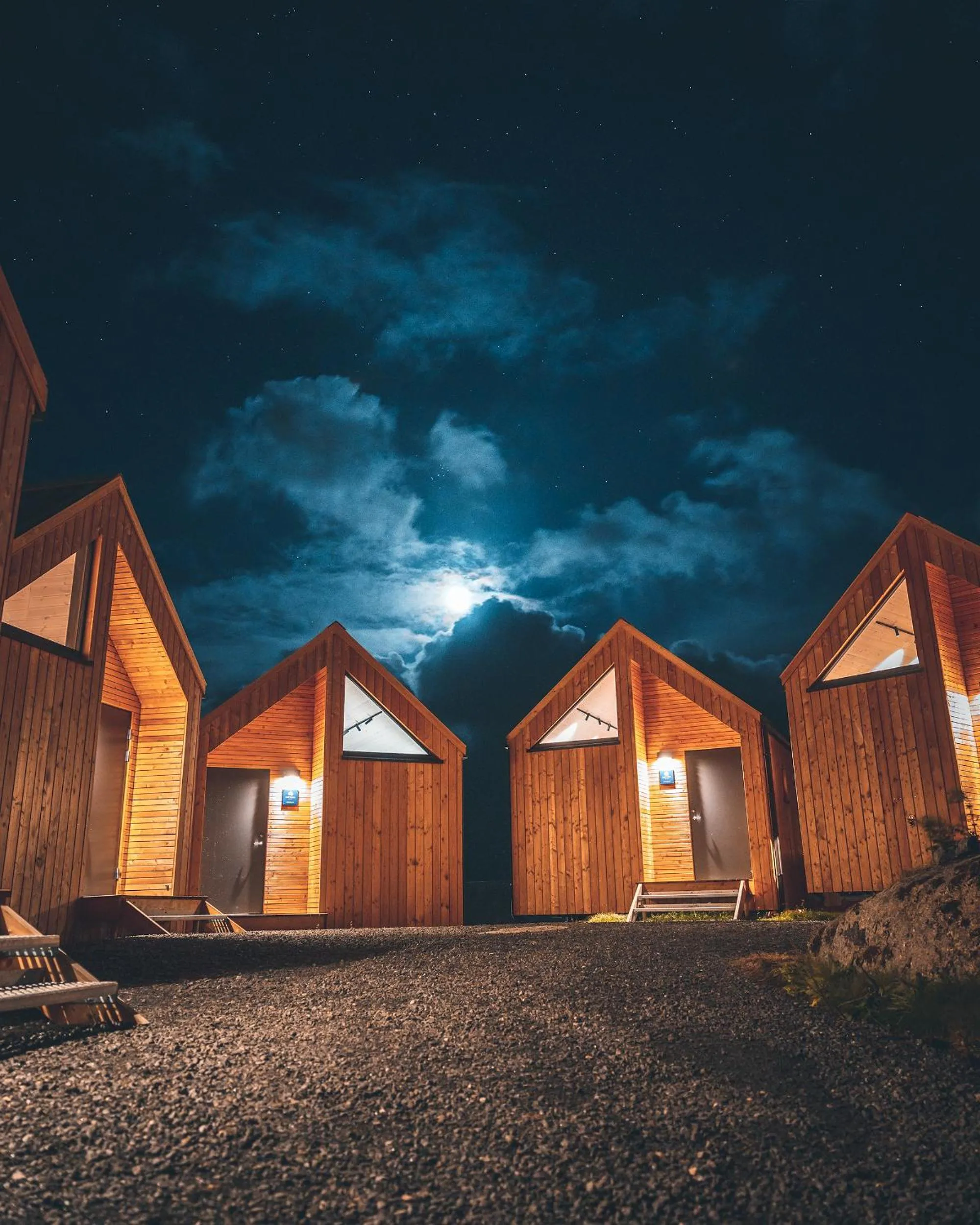 Facade/entrance in Hattvika Lodge