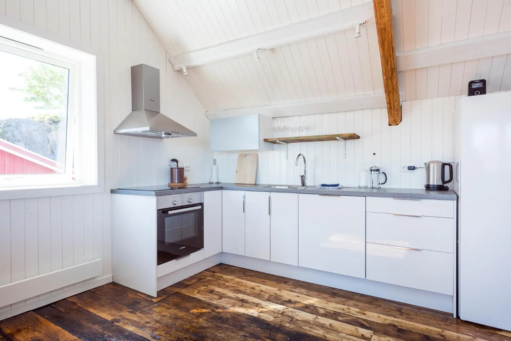 Kitchen or kitchenette in Hattvika Lodge