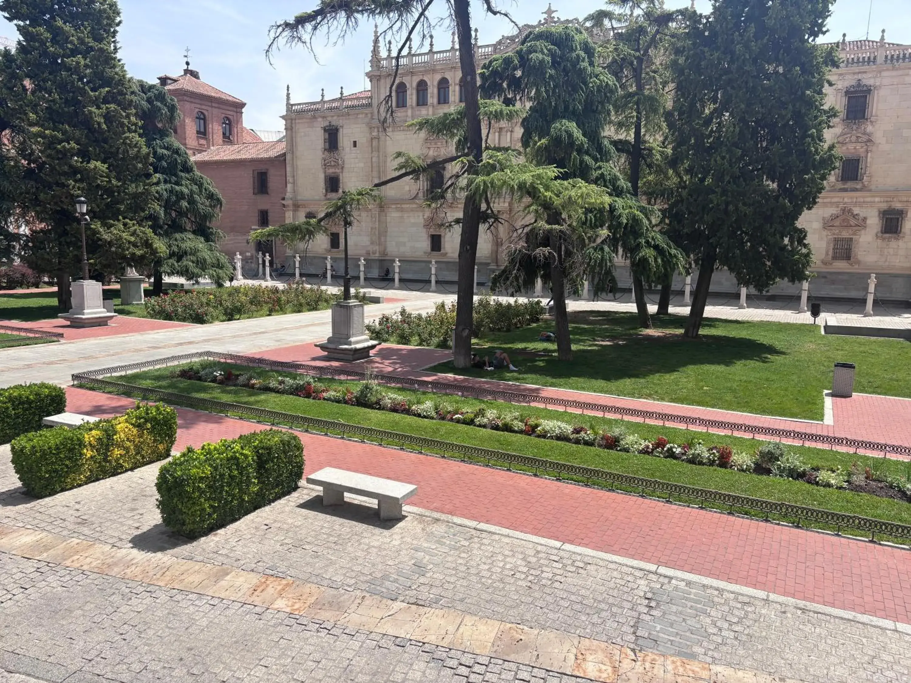 H Complutum H Complutum