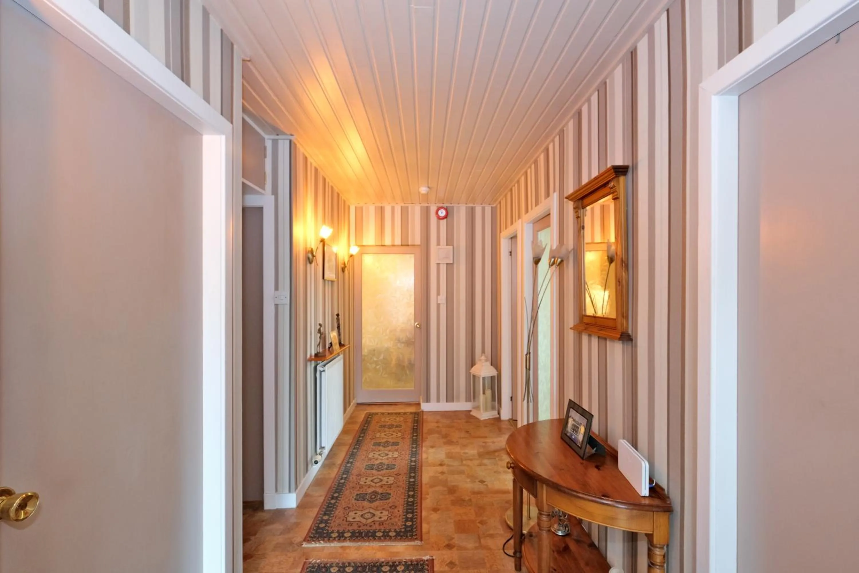 Decorative detail in The Jays Guest House