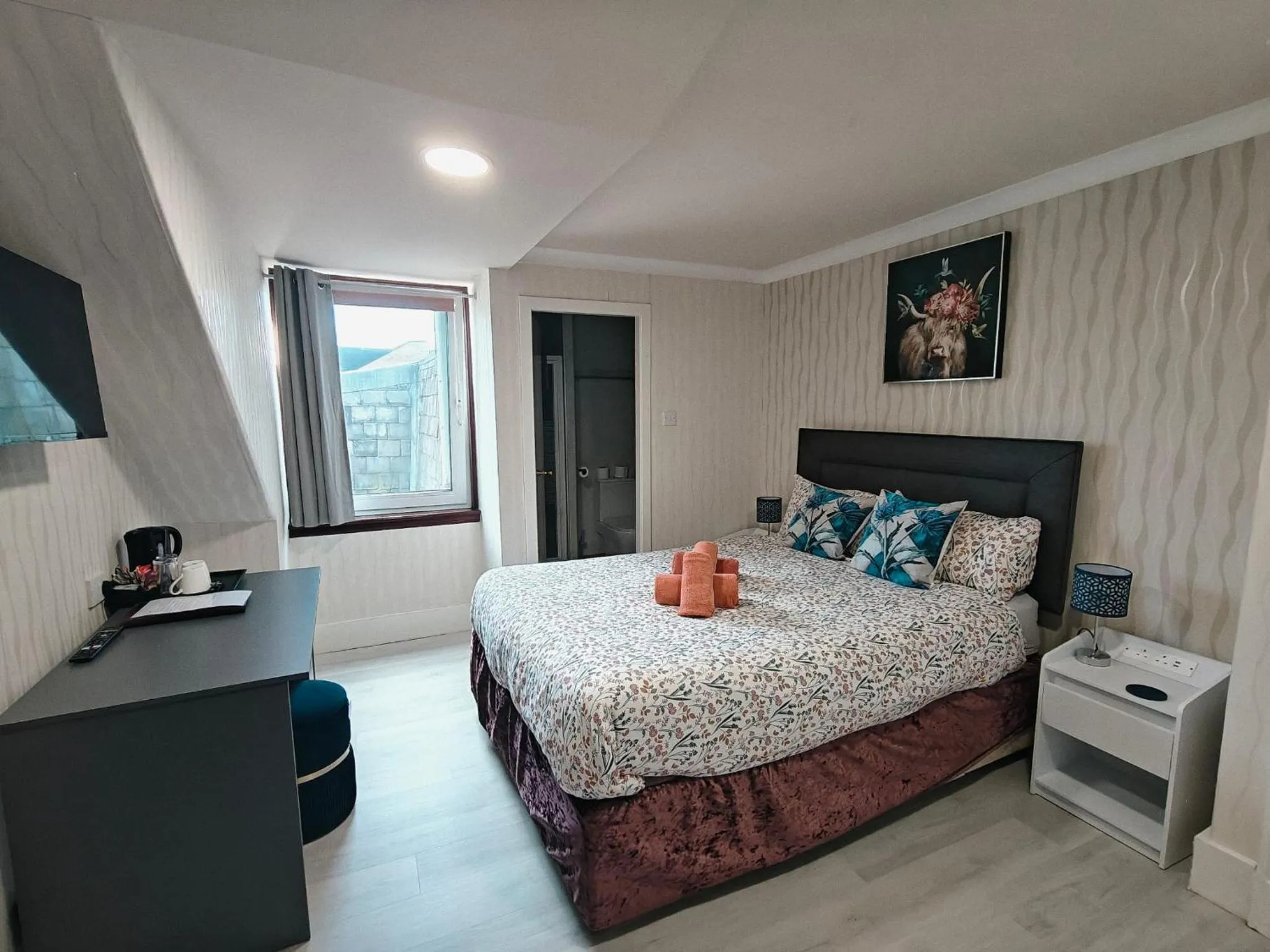 Bed in The Jays Guest House