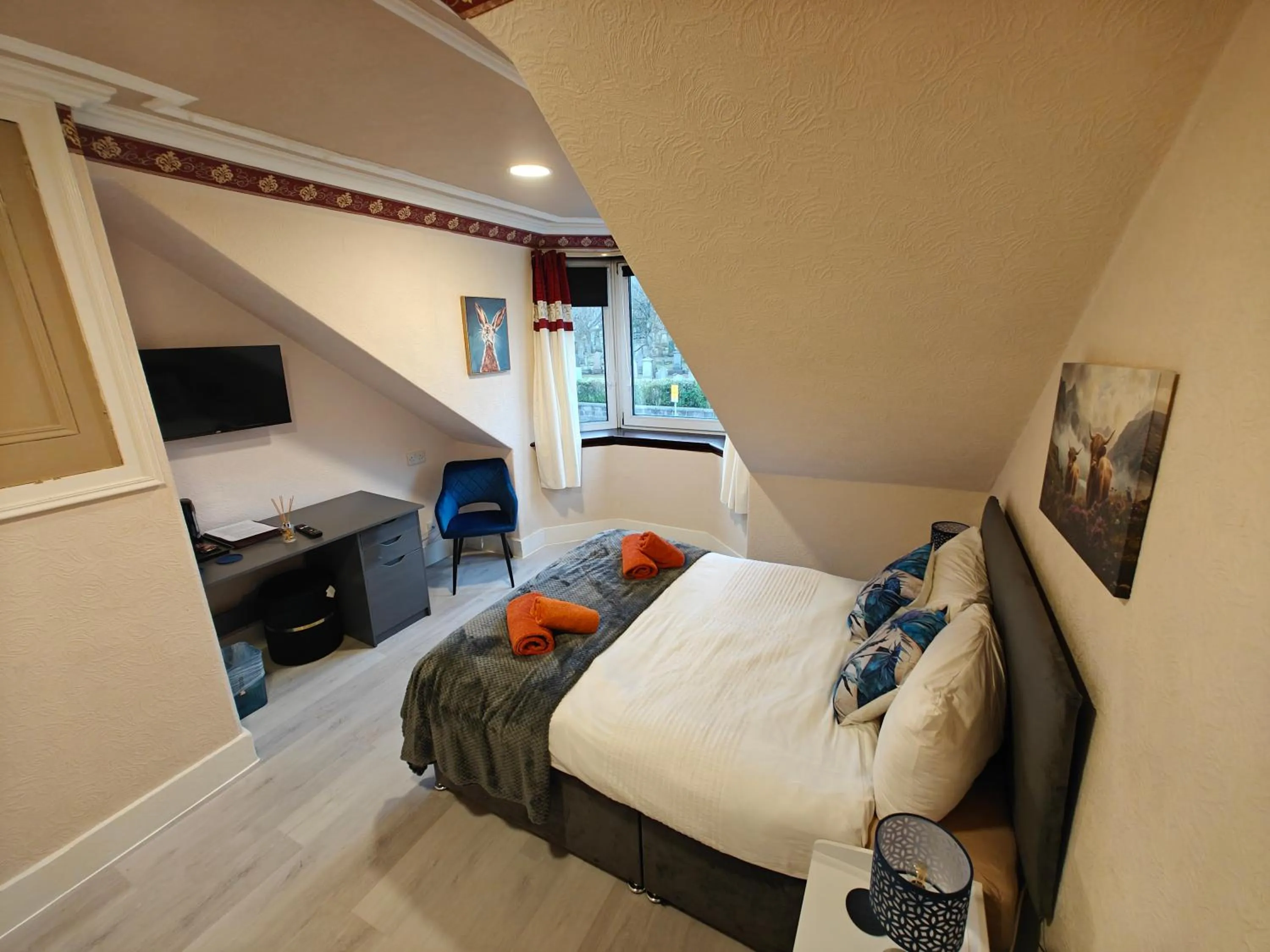 Bedroom, Bed in The Jays Guest House