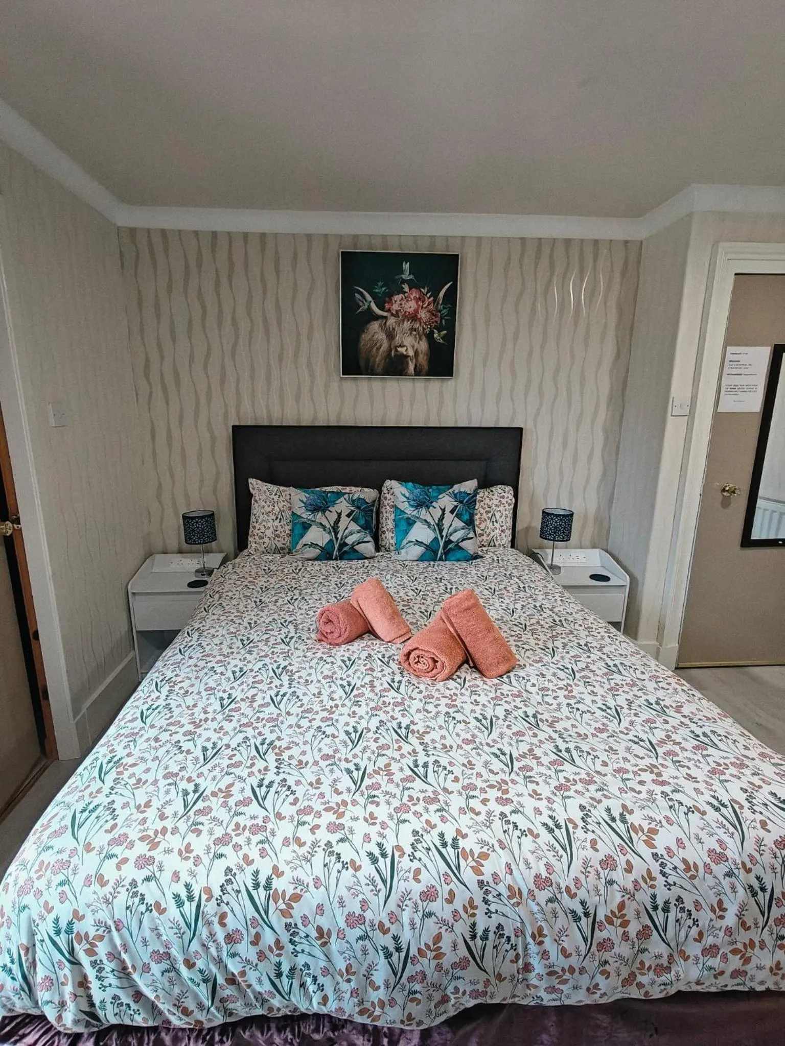 Bed in The Jays Guest House