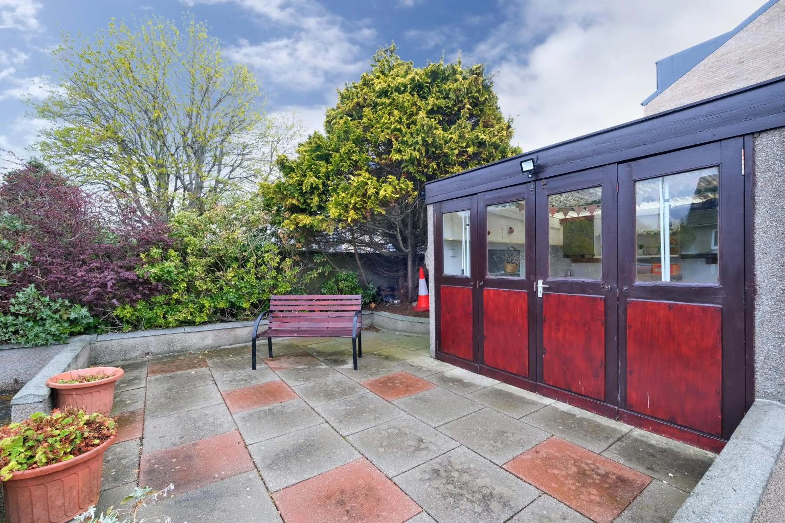 Spring in The Jays Guest House