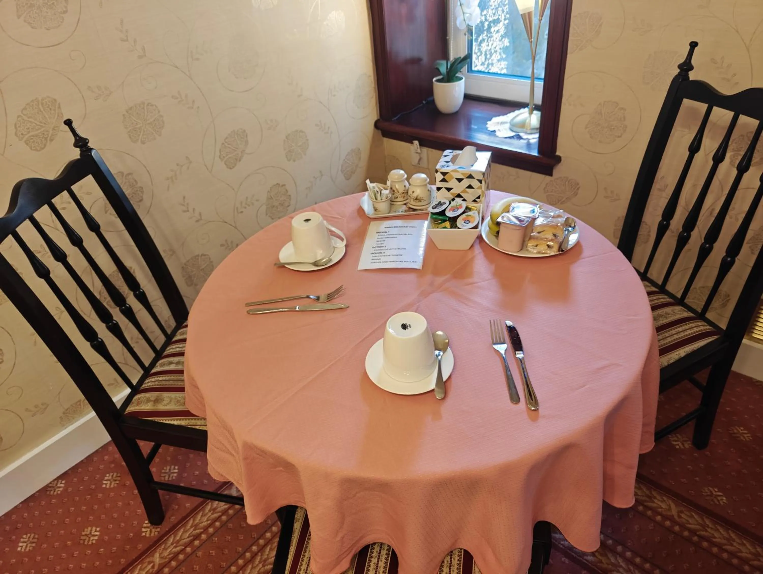 Food in The Jays Guest House