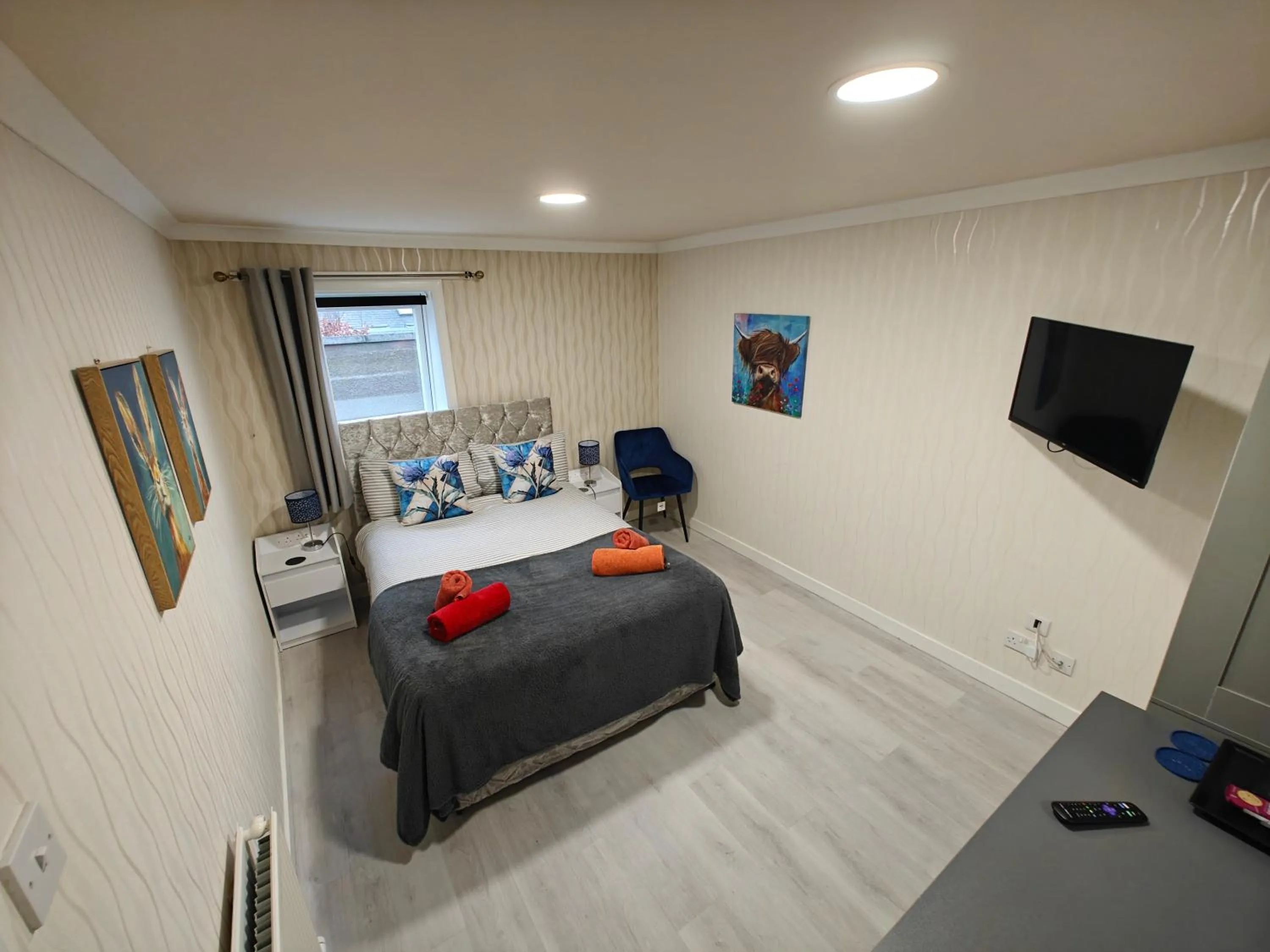 Bedroom, Bed in The Jays Guest House