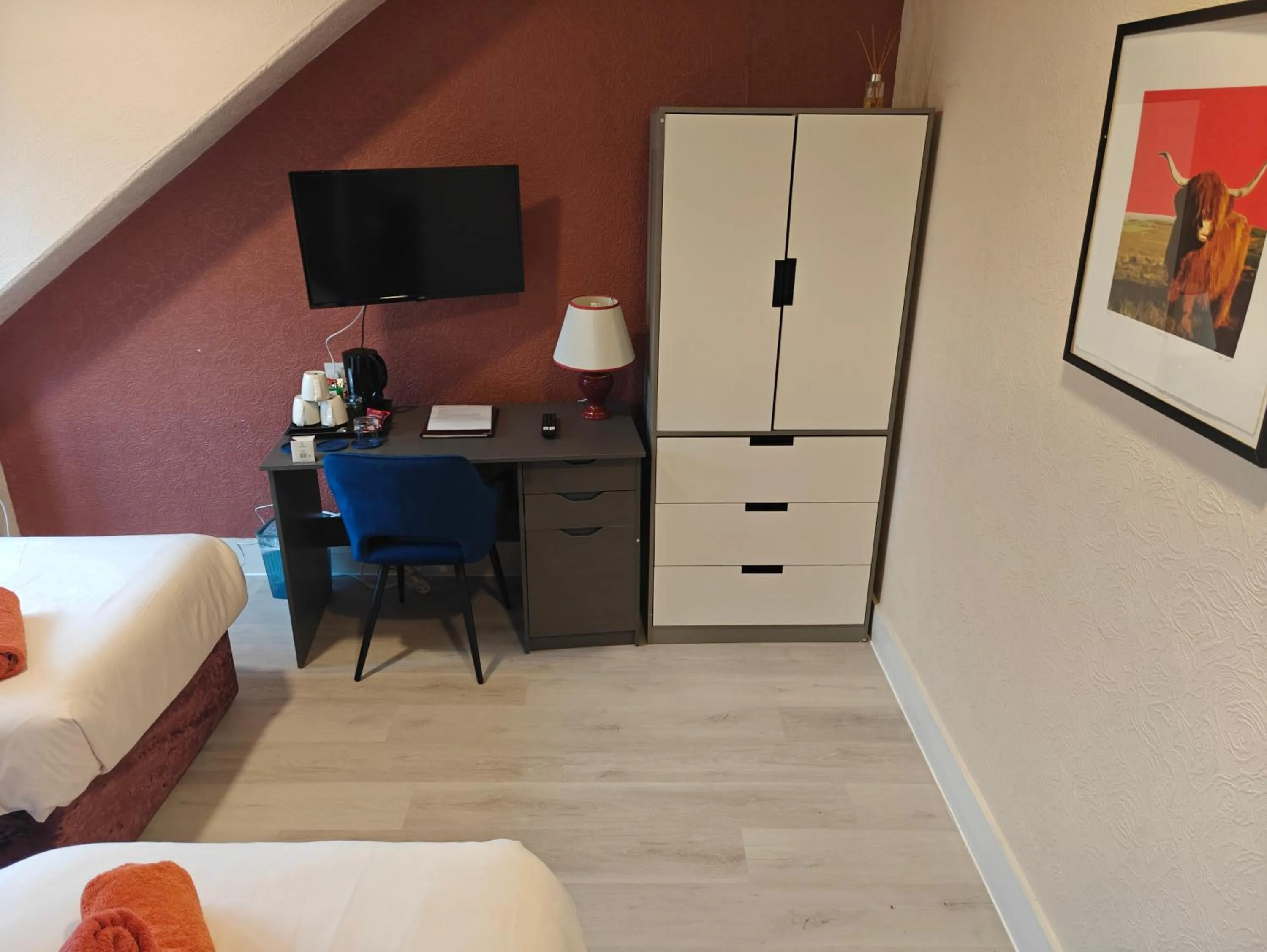 Bedroom, Bed in The Jays Guest House