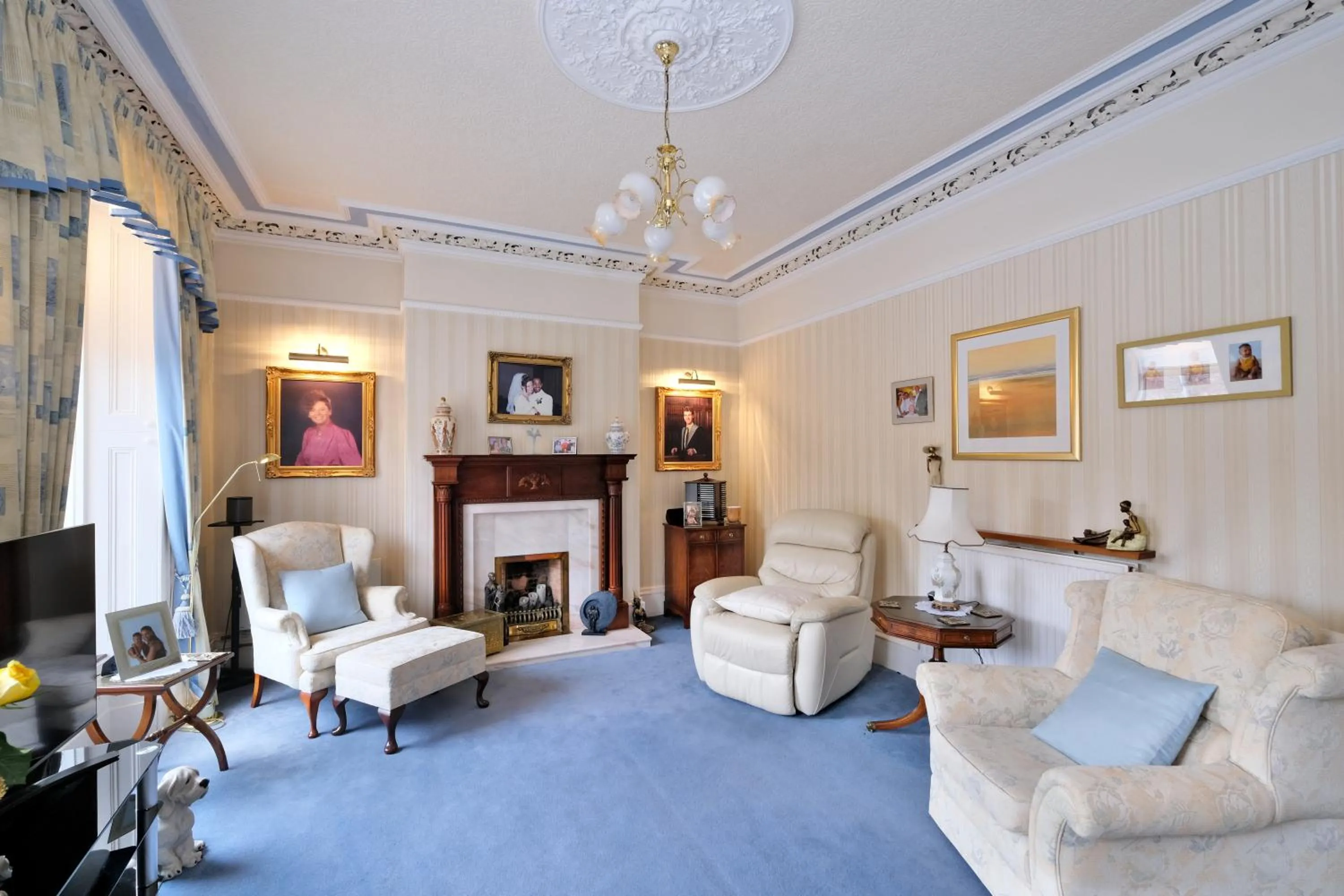 Living room in The Jays Guest House